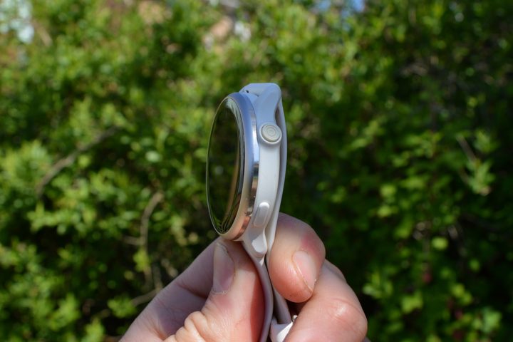 The Garmin Vivoactive 6's buttons.