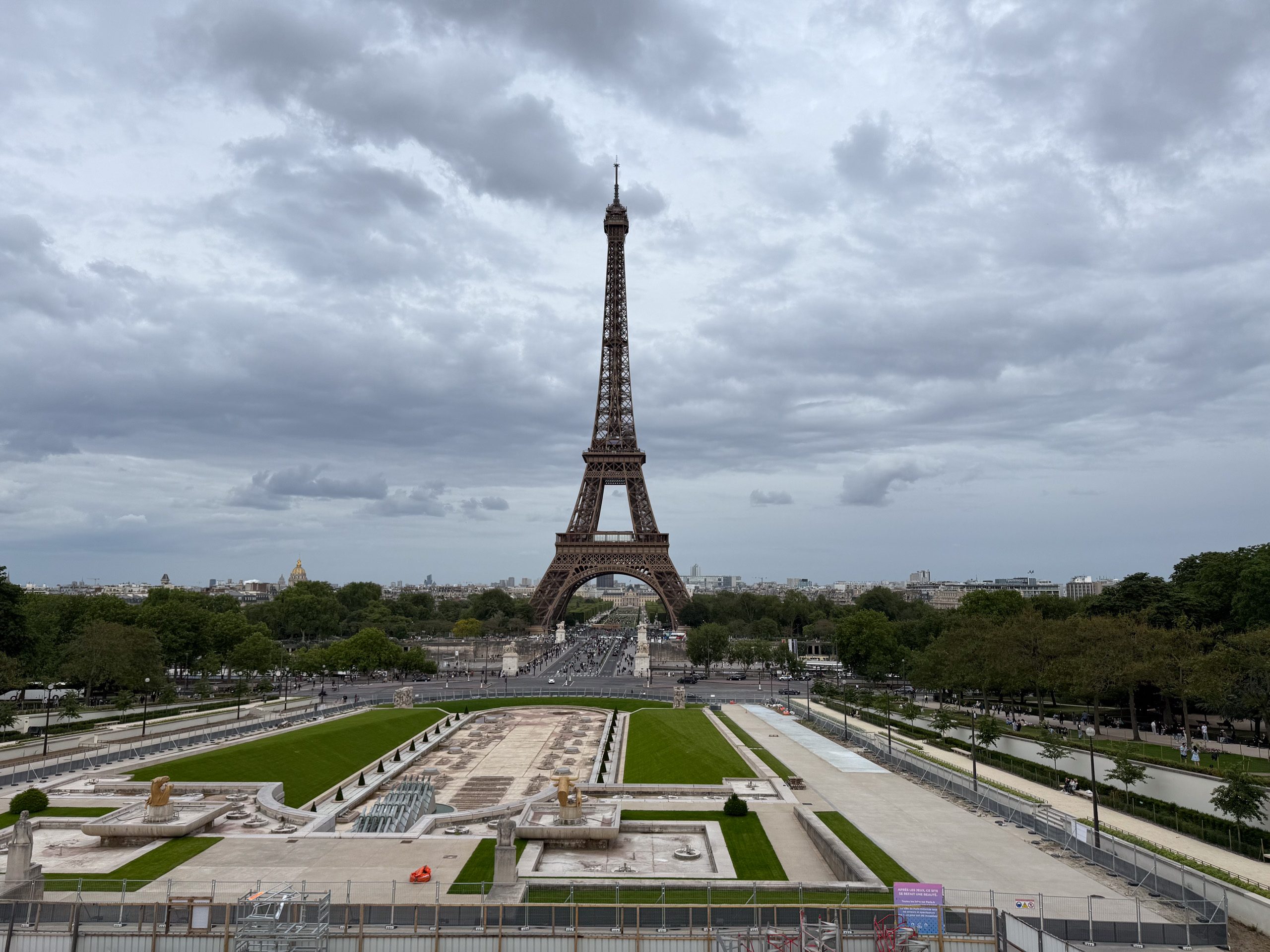 1x photo of the Eiffel Tower in Paris captured on the iPhone 16 Pro