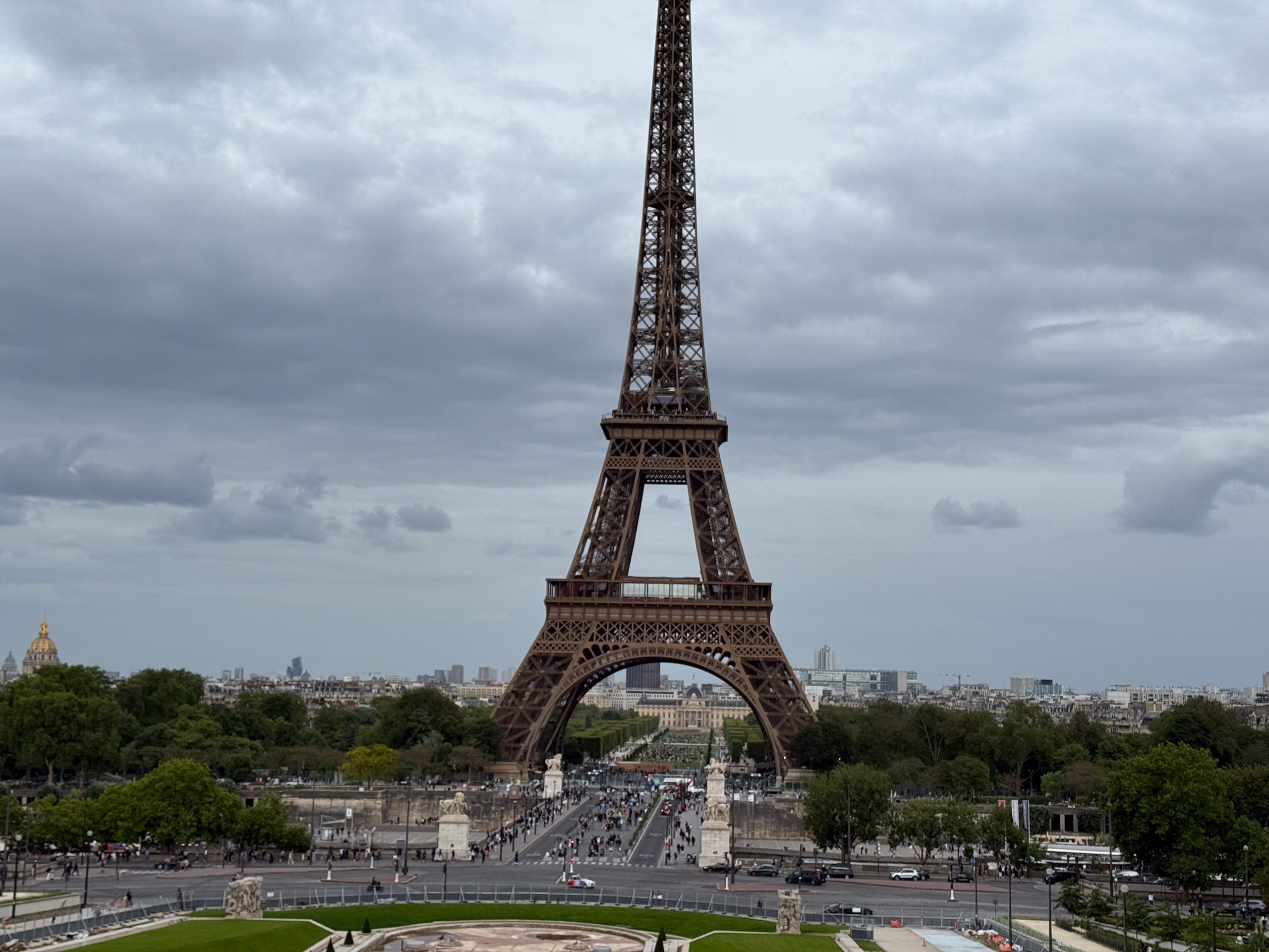 2x photo of the Eiffel Tower in Paris captured on the iPhone 16 Pro