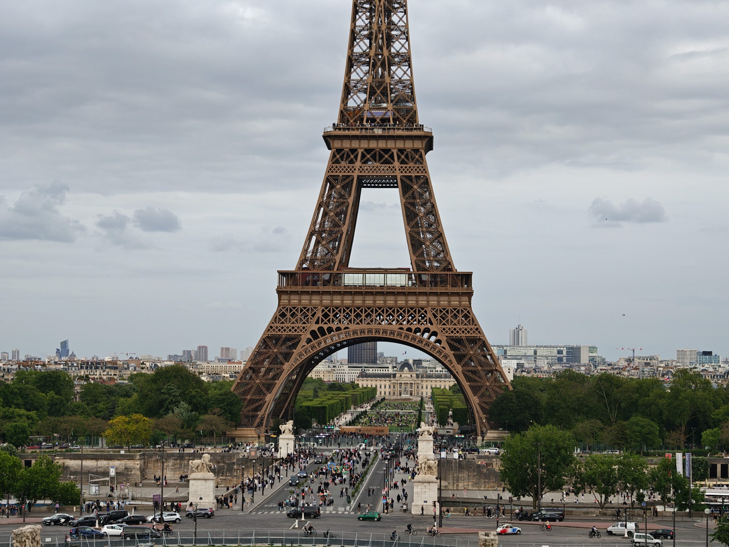 3x photo of the Eiffel Tower in Paris captured on the Oppo Find X8 Ultra
