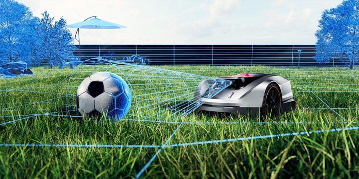 robot lawnmower mapping the backyard while it cuts
