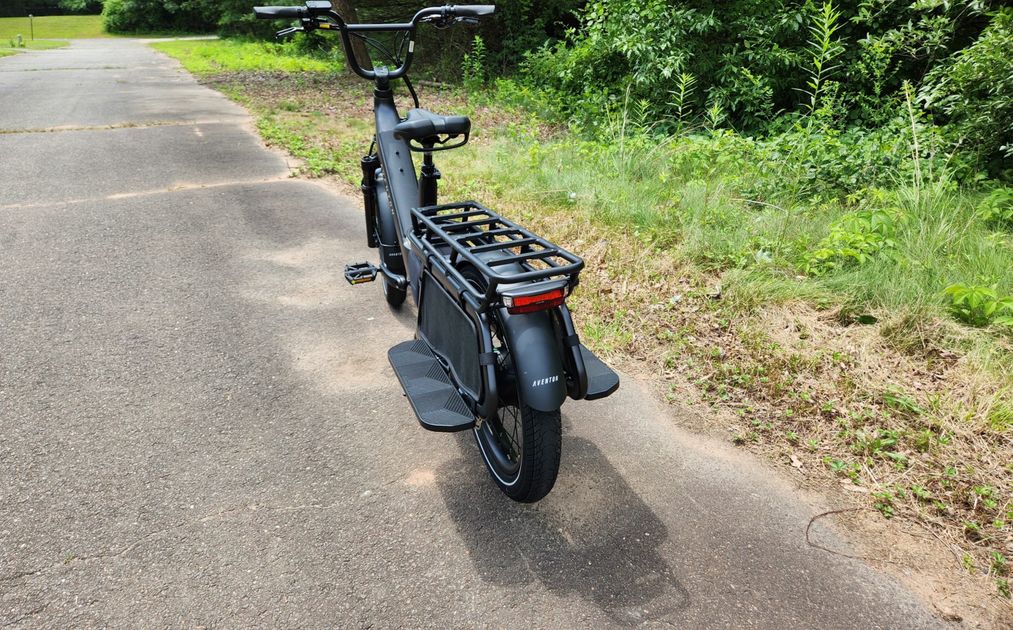 Aventon Abound LR left rear three-quarter view.