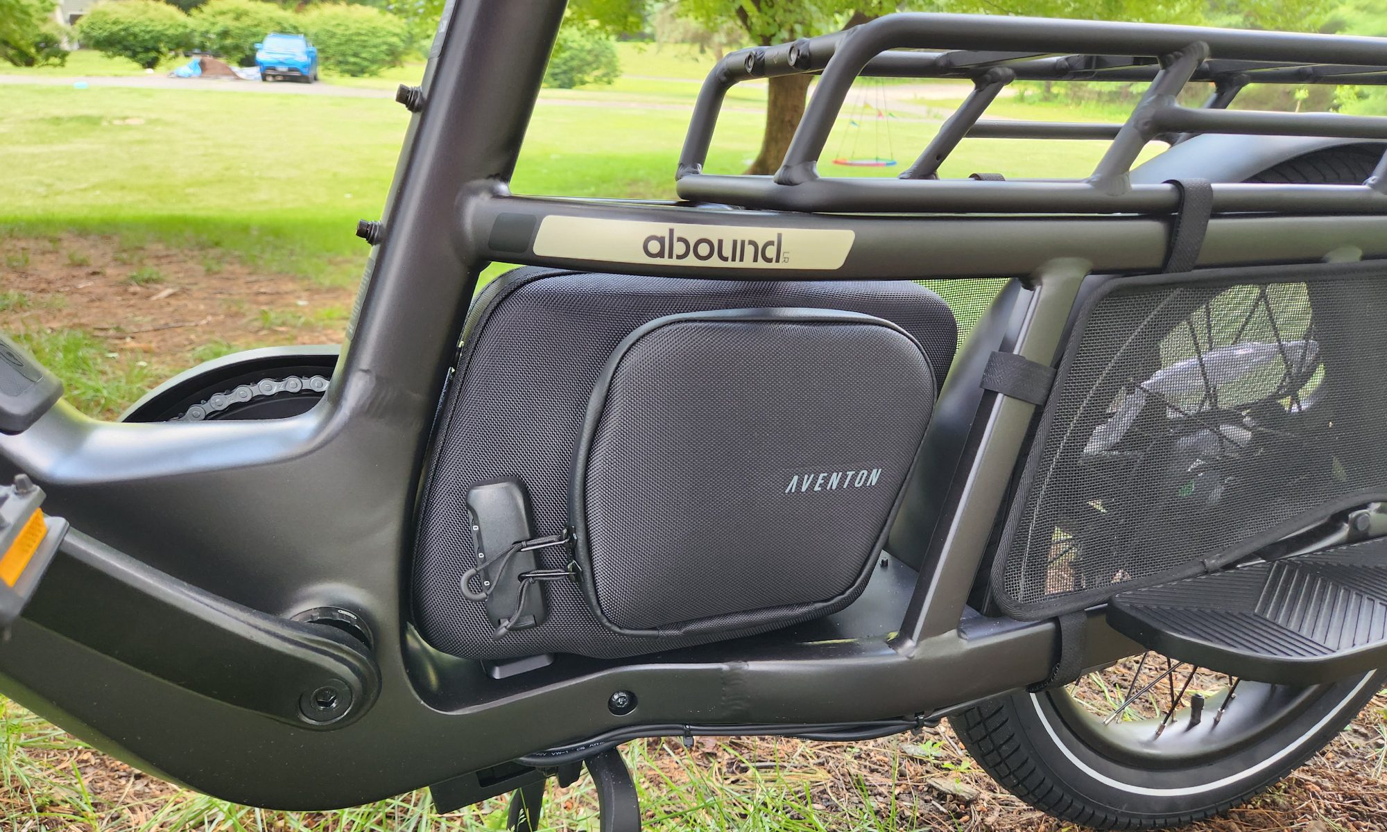 Aventon Abound LR lockable storage compartment.