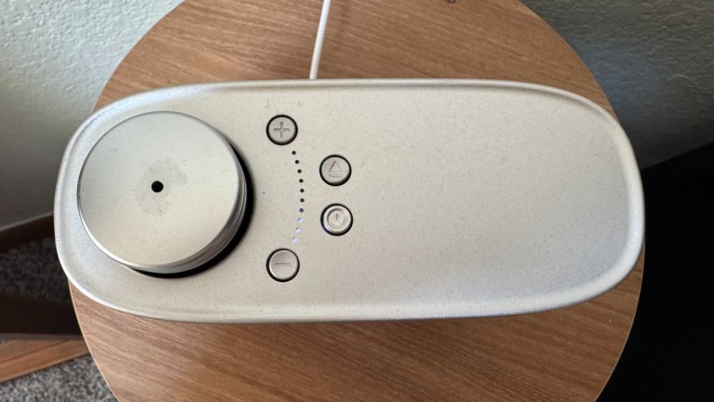 The top of the Aera Diffuser