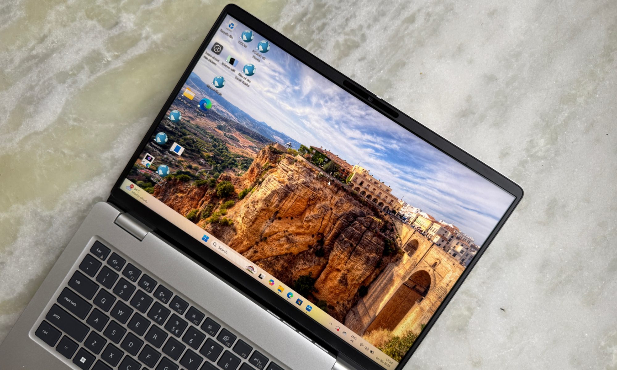 Screen view on Dell Pro 14 laptop.
