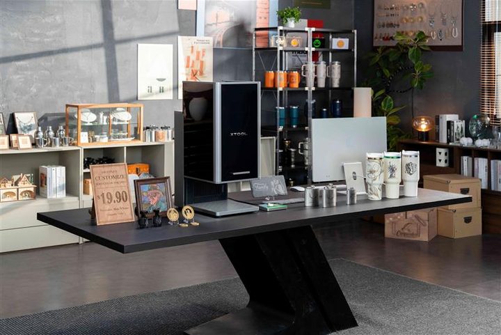 f2 ultra in a jewelry shop