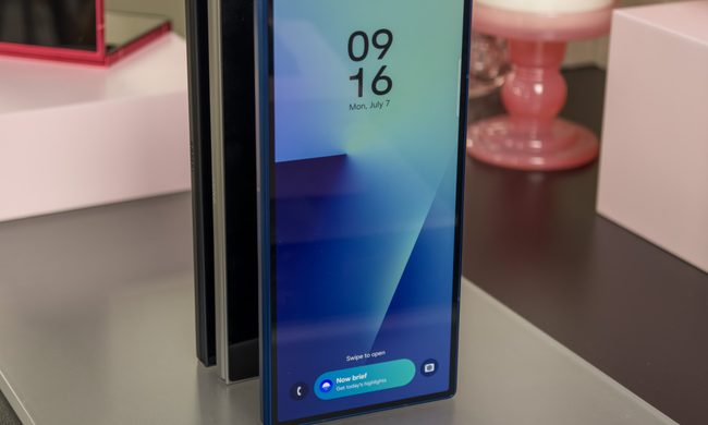 The front of the Galaxy Z Fold 7