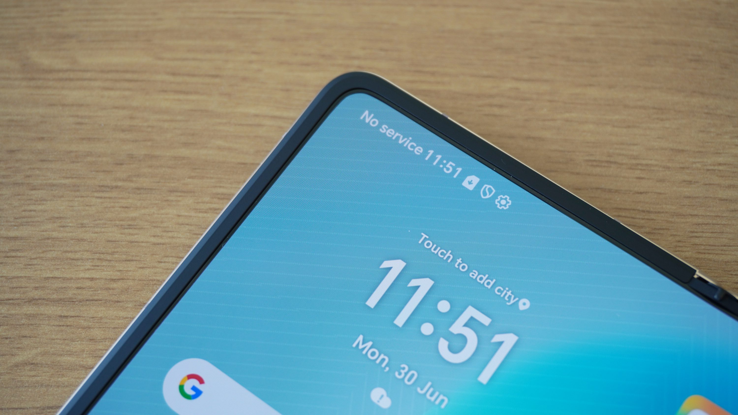 The bezel around the edge of the interior screen on the Honor Magic V5