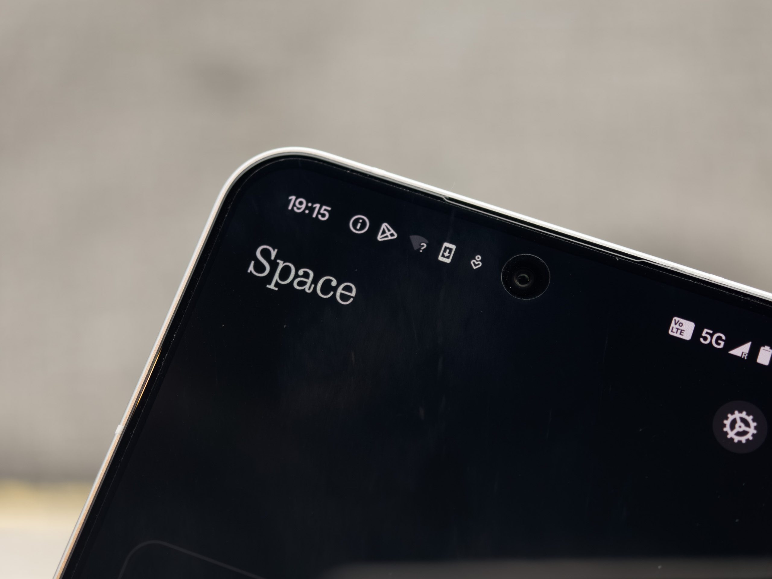 Essential Space on the Nothing Phone 3 in white