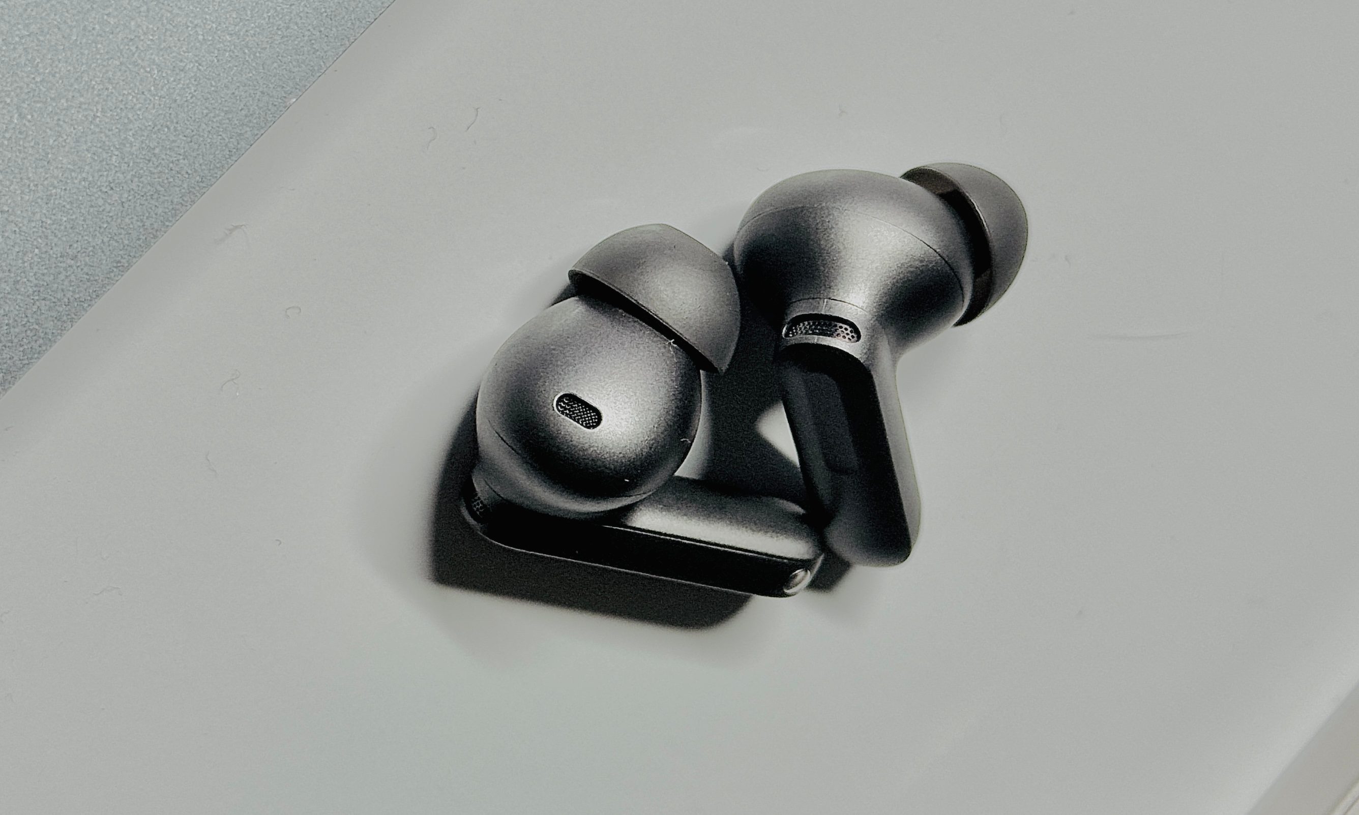 Top view of OnePlus Buds 4 earbuds.