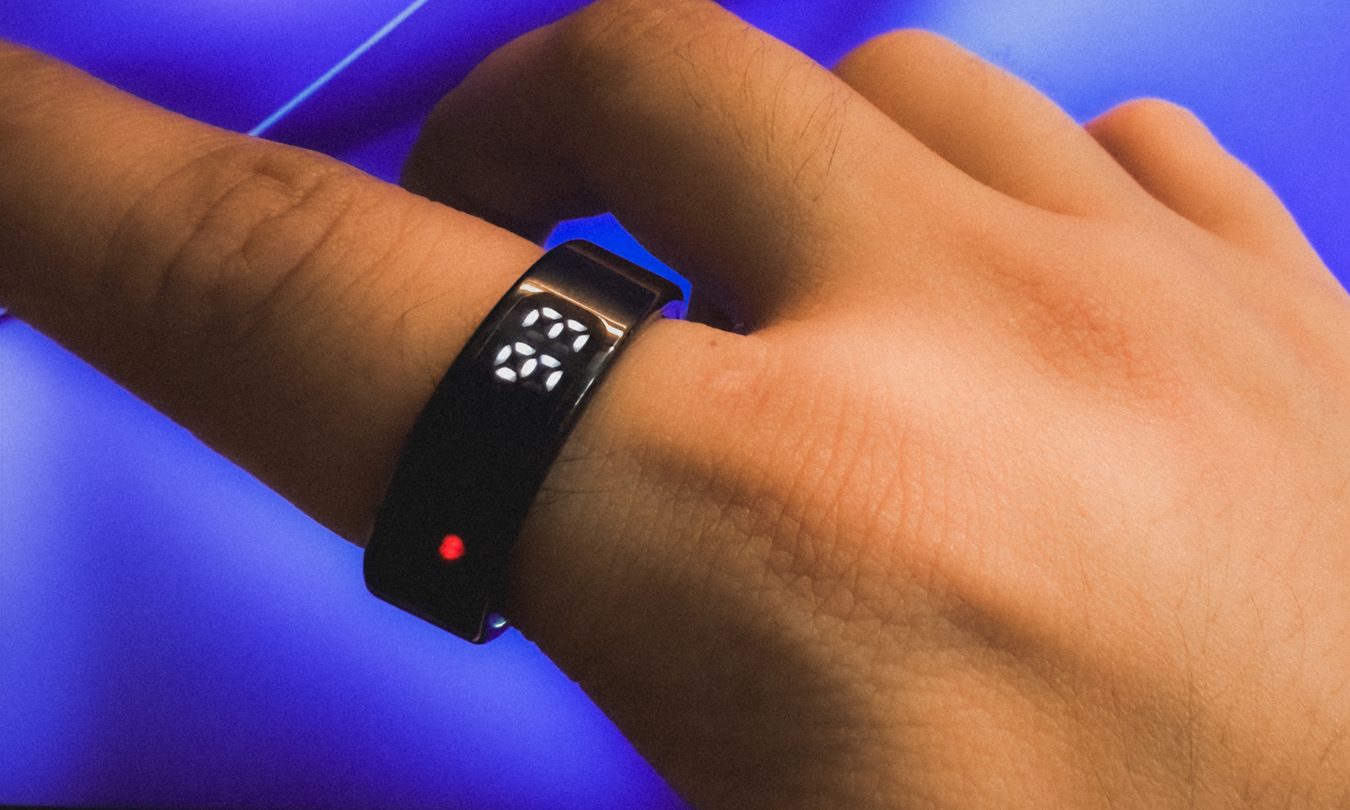 Ring Display Monitor I tested a smart ring with a display. I liked it more than I wanted to ...