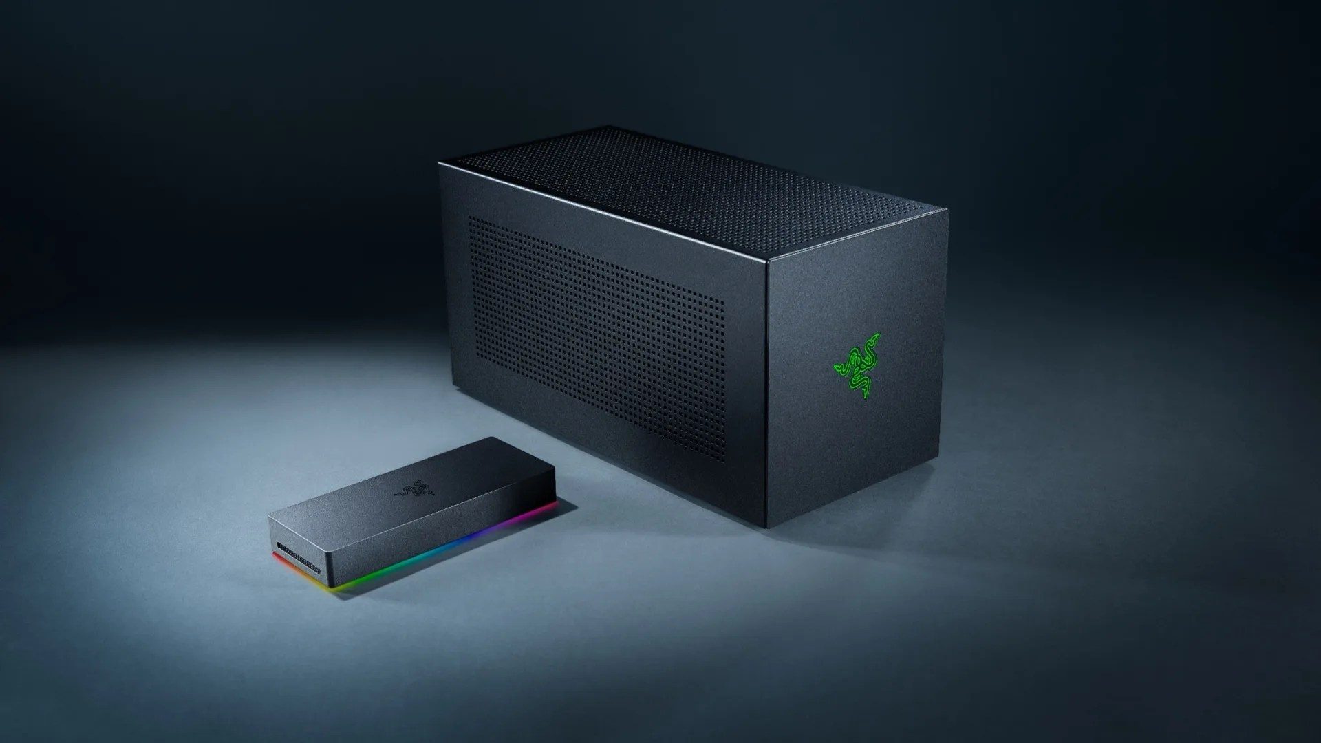 Razer's Core X V2 eGPU has blazing speeds, but no built-In power