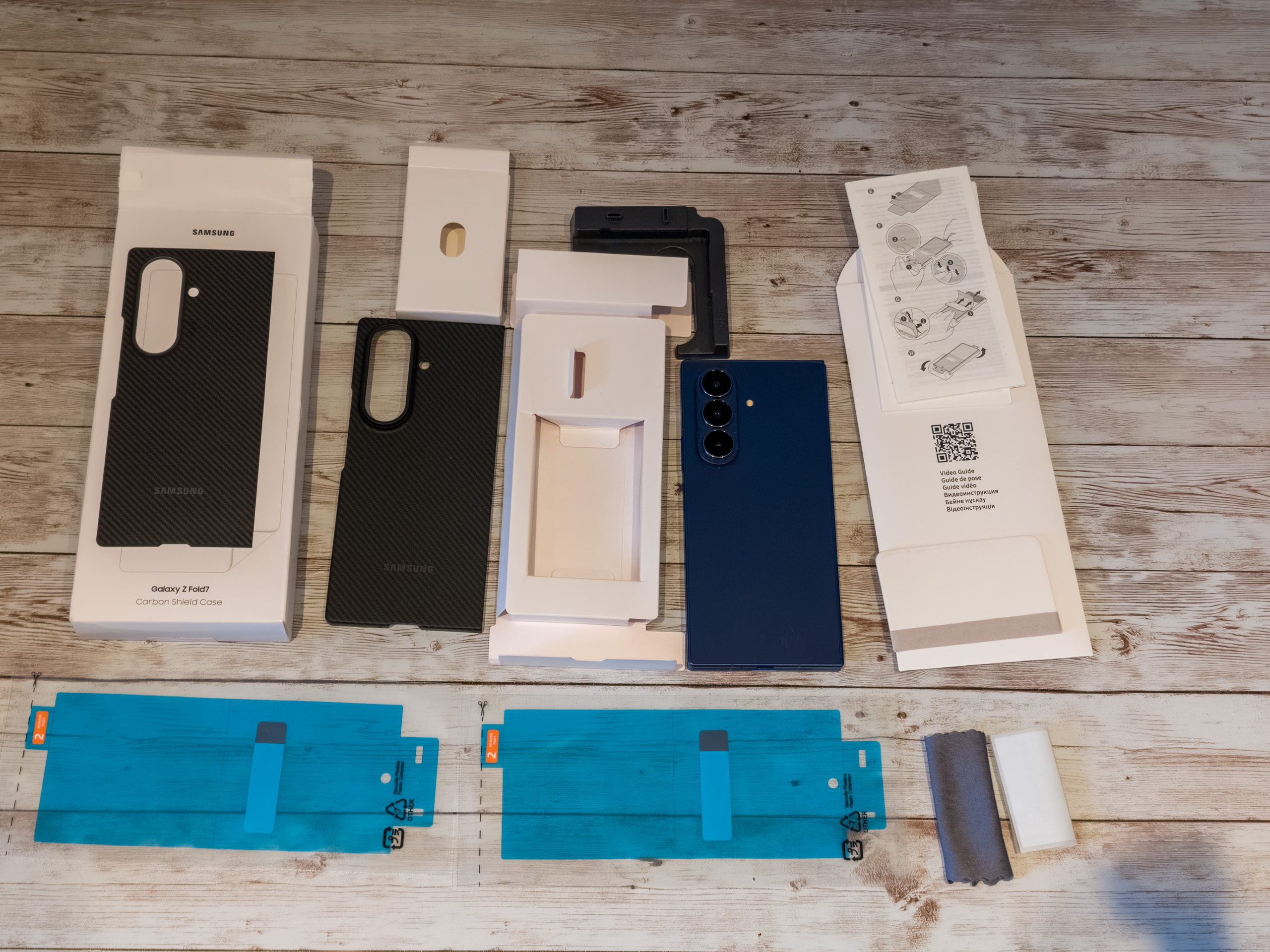 Official Samsung carbon aramid fiber case for Galaxy Z Fold 7 with screen protector installation kit and all box contents
