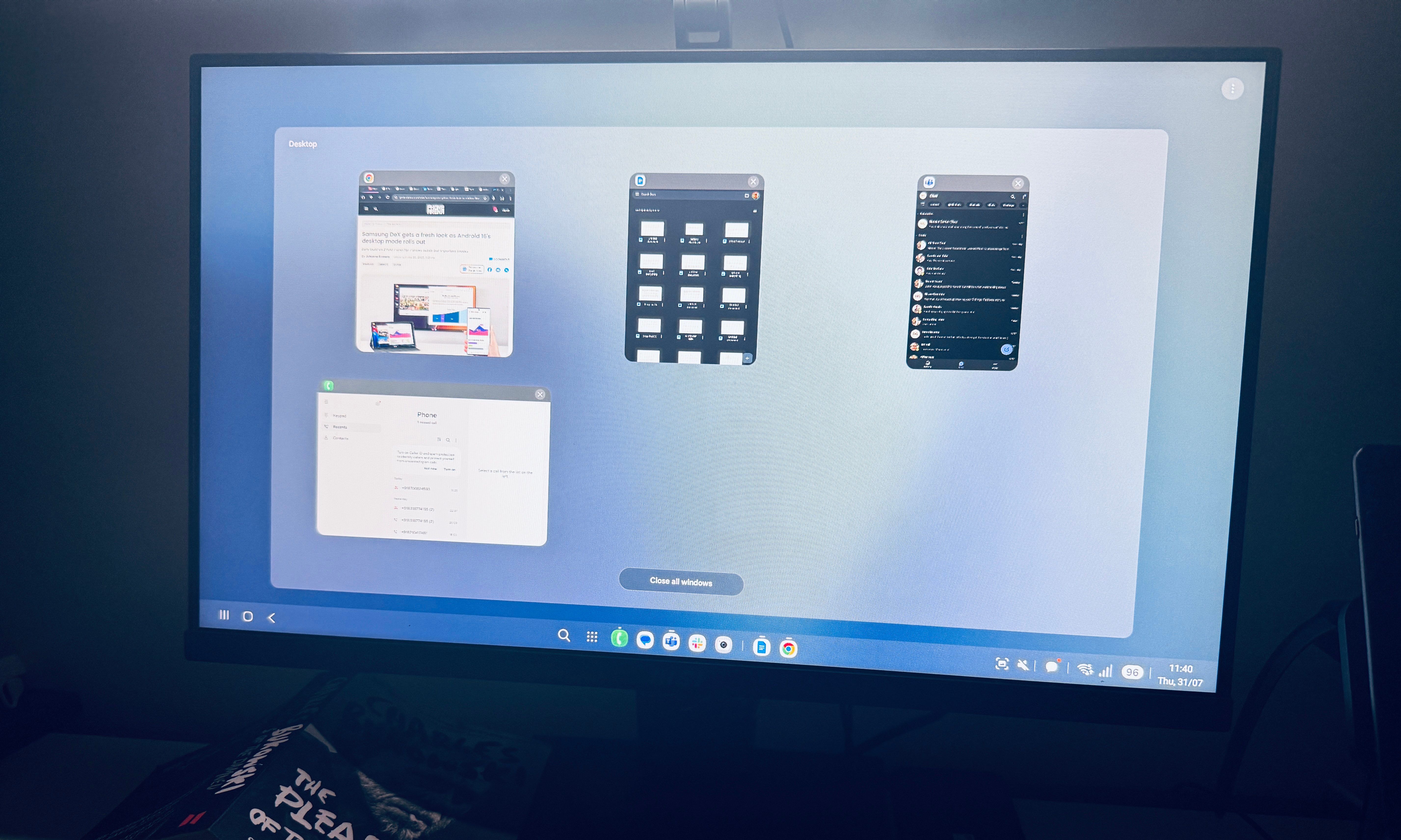 Leveraging the Galaxy Z Fold 7 to run Samsung DeX on a connected monitor.