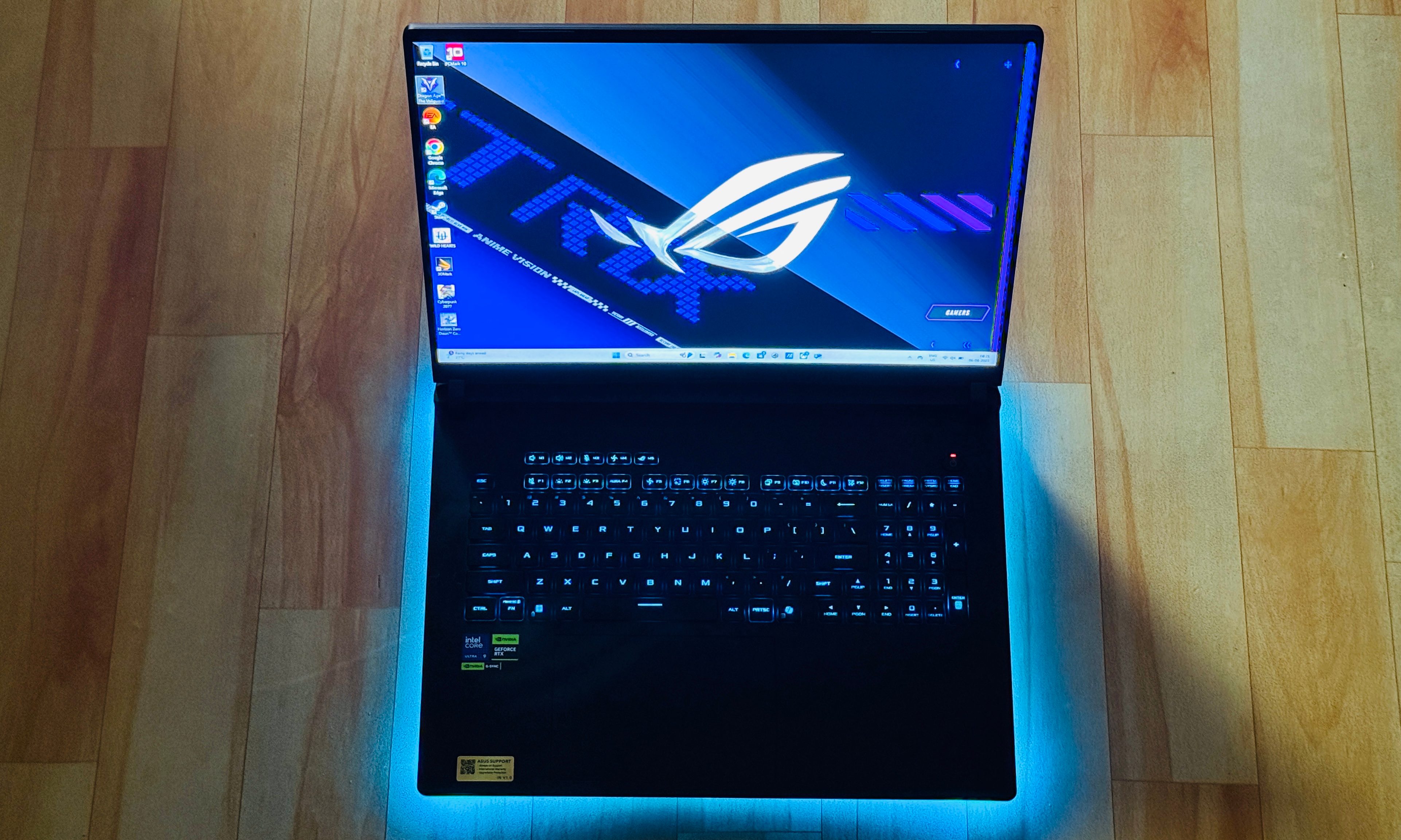 Home page of the Asus ROG Strix Scar 18 laptop.