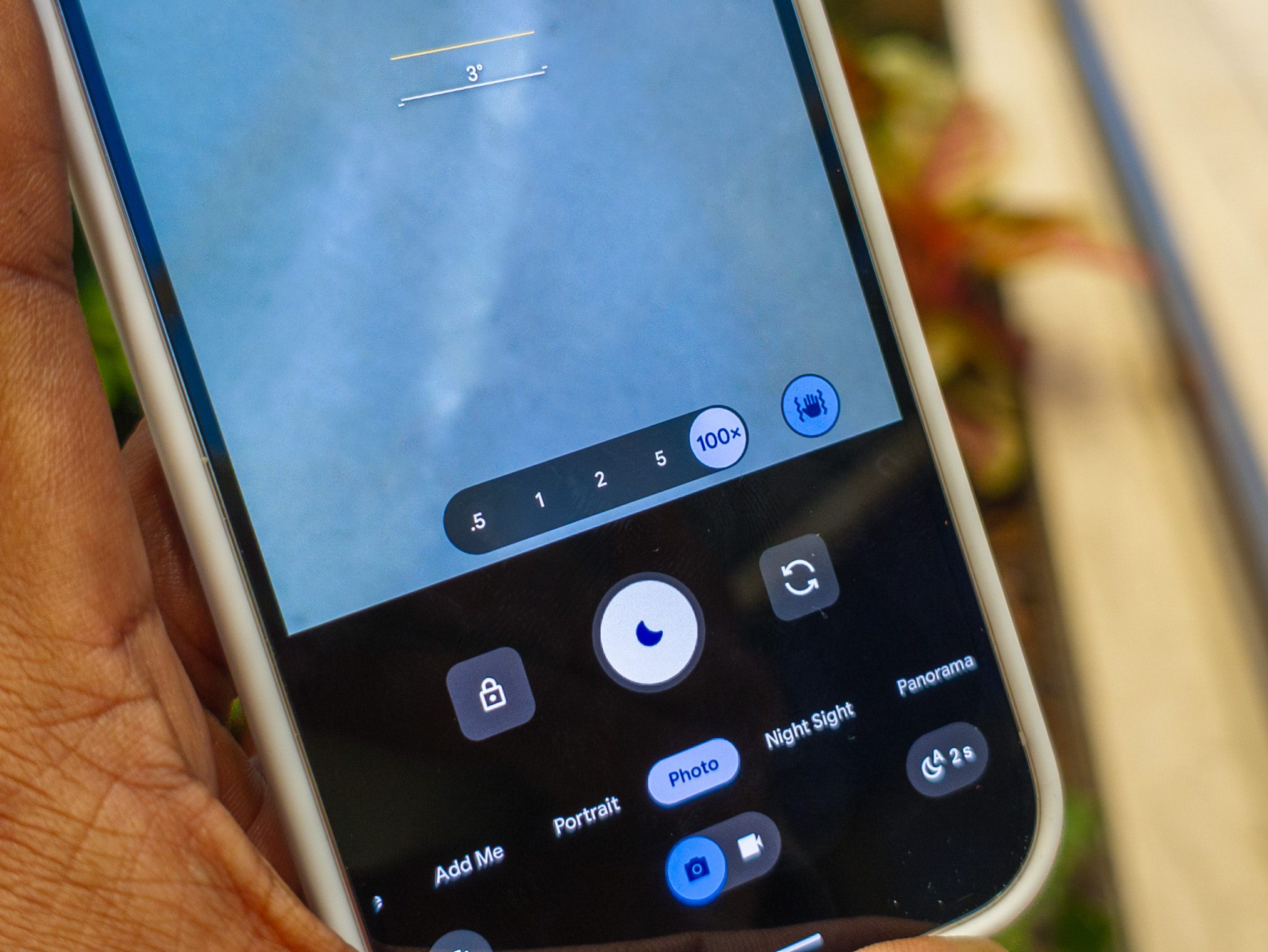 100x ProRes Zoom feature in action on the Google Pixel 10 Pro in Obsidian