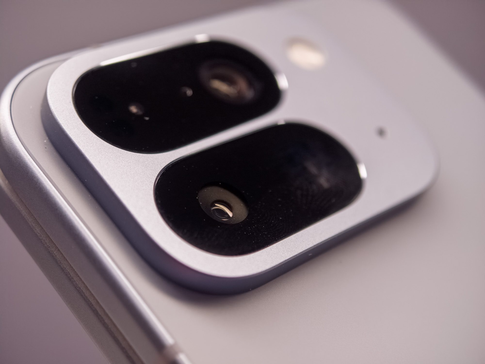 Google Pixel 10 Pro Fold in Moonstone