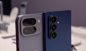 Google Pixel 10 Pro Fold vs Galaxy Z Fold 7 cameras