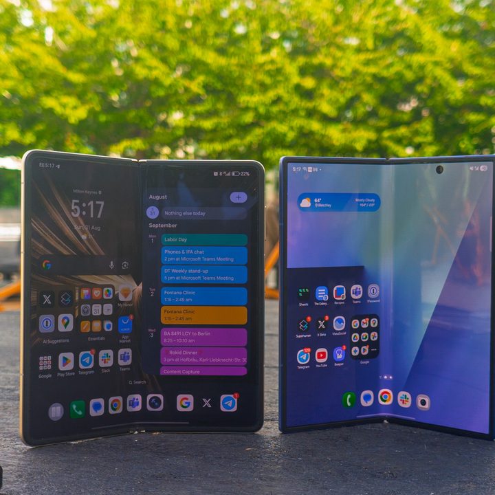 Galaxy Z Fold 7 Blue and Honor Magic V5 Ivory White main screen