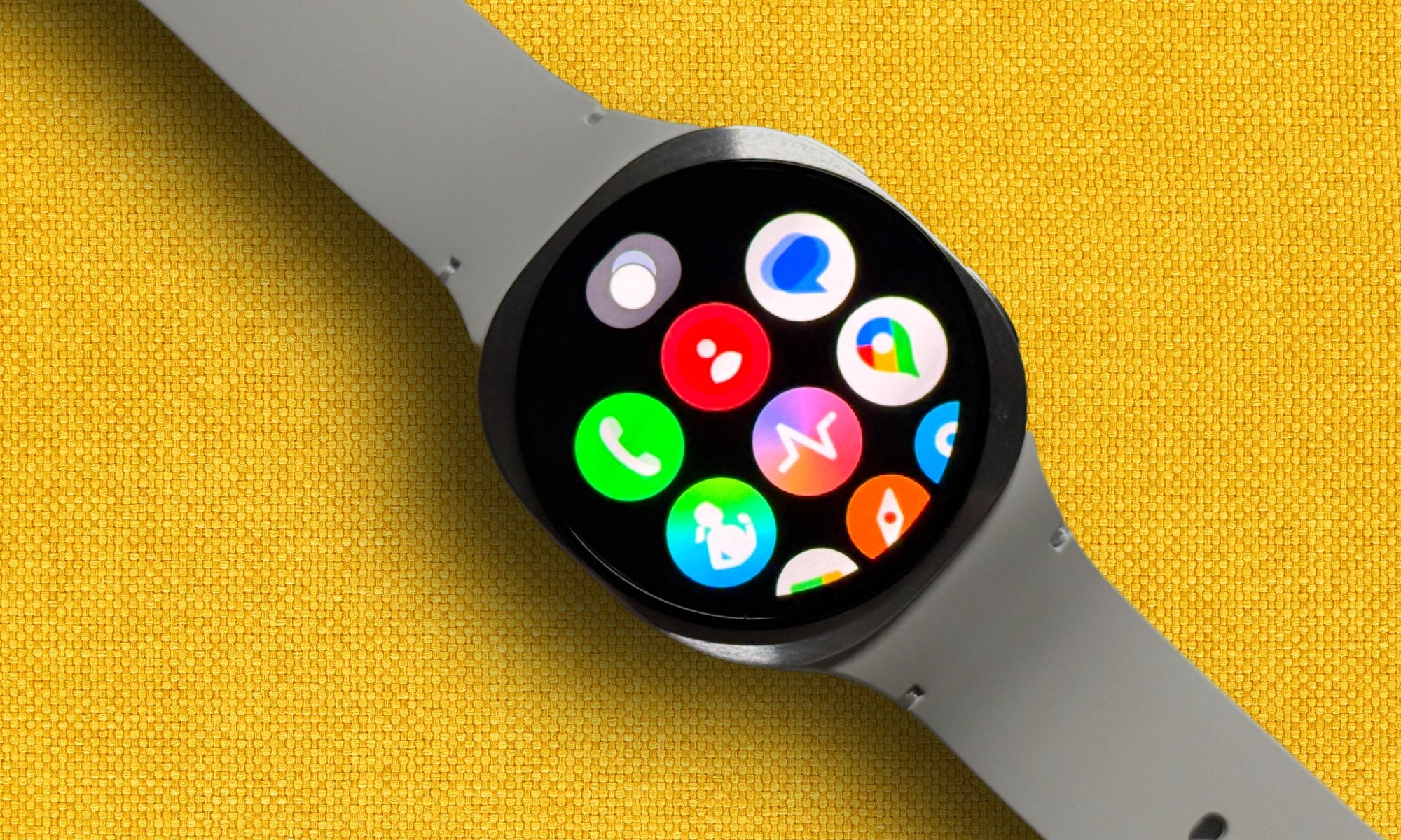 App selection on Samsung Galaxy Watch 8.