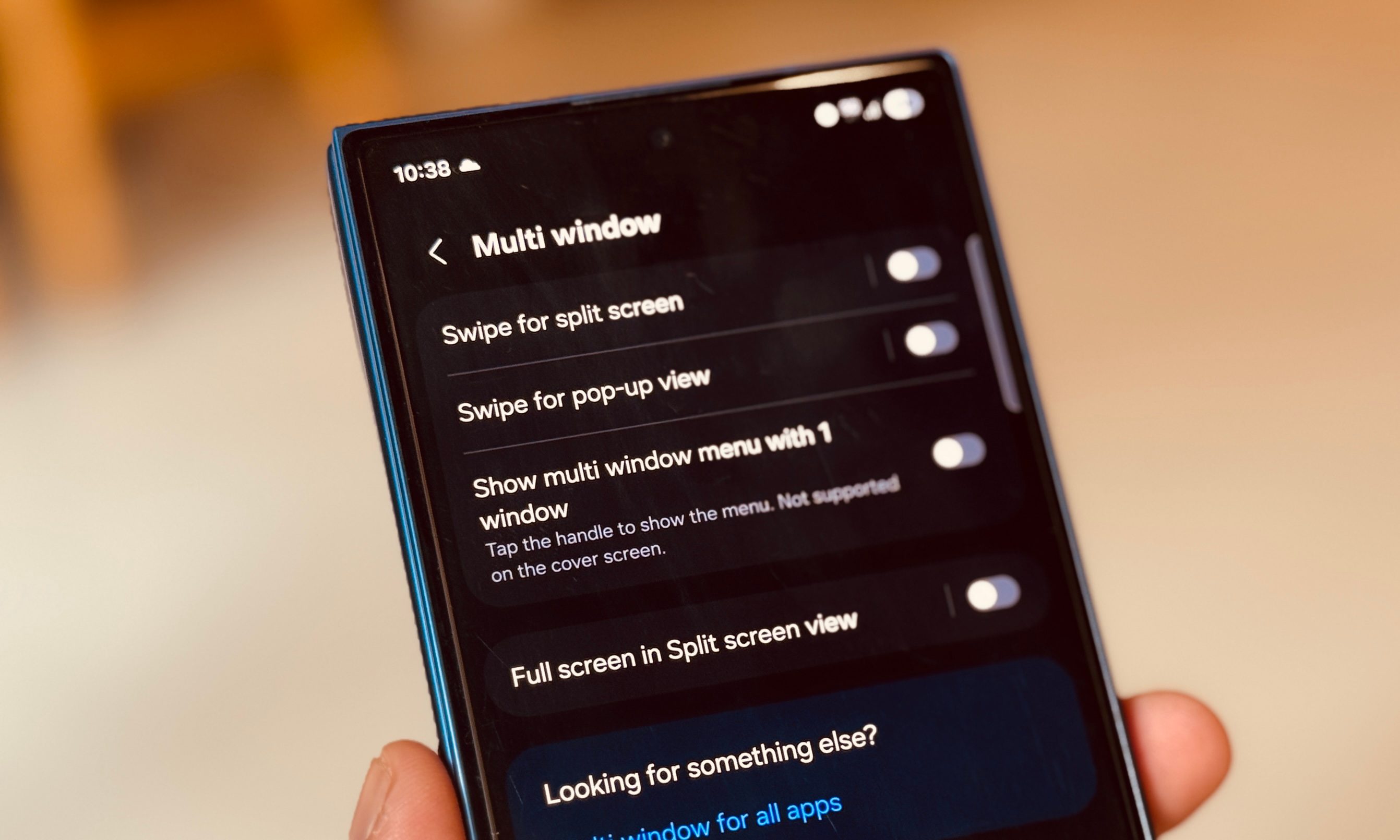 App window adjustments on Samsung Galaxy Z Fold 7.