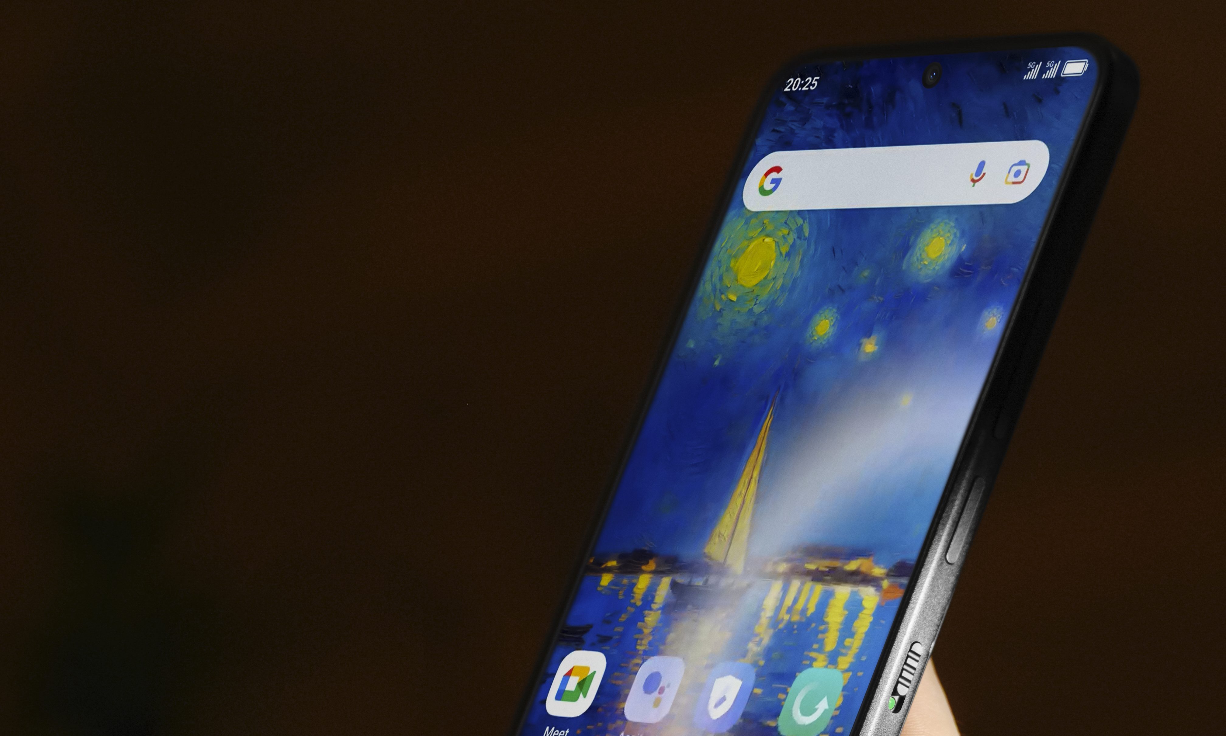 Night time view of TCL NXTPAPER 60 Ultra.