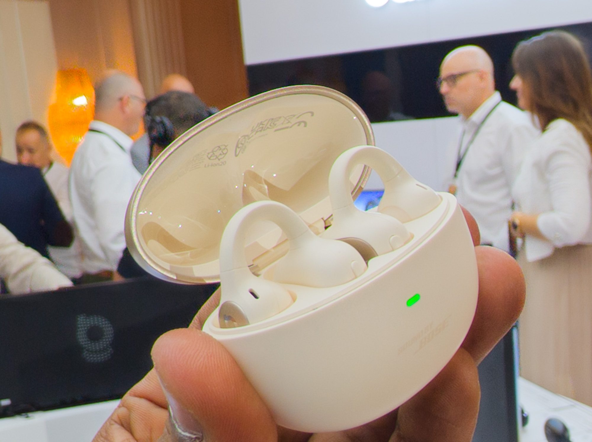 Baseus Inspire XC1 with Sound by Bose in white