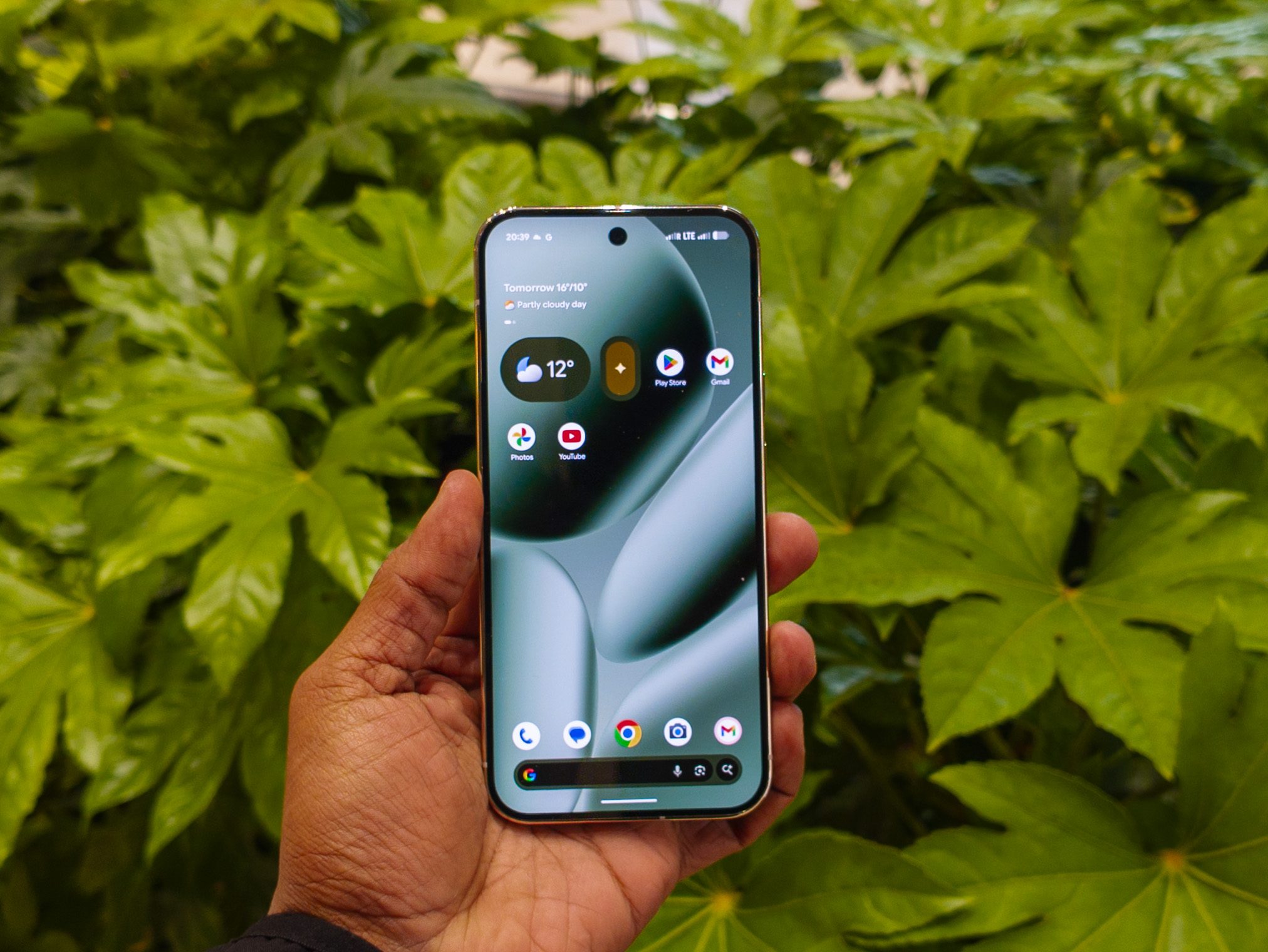The screen on the Google Pixel 10 Pro XL in Jade