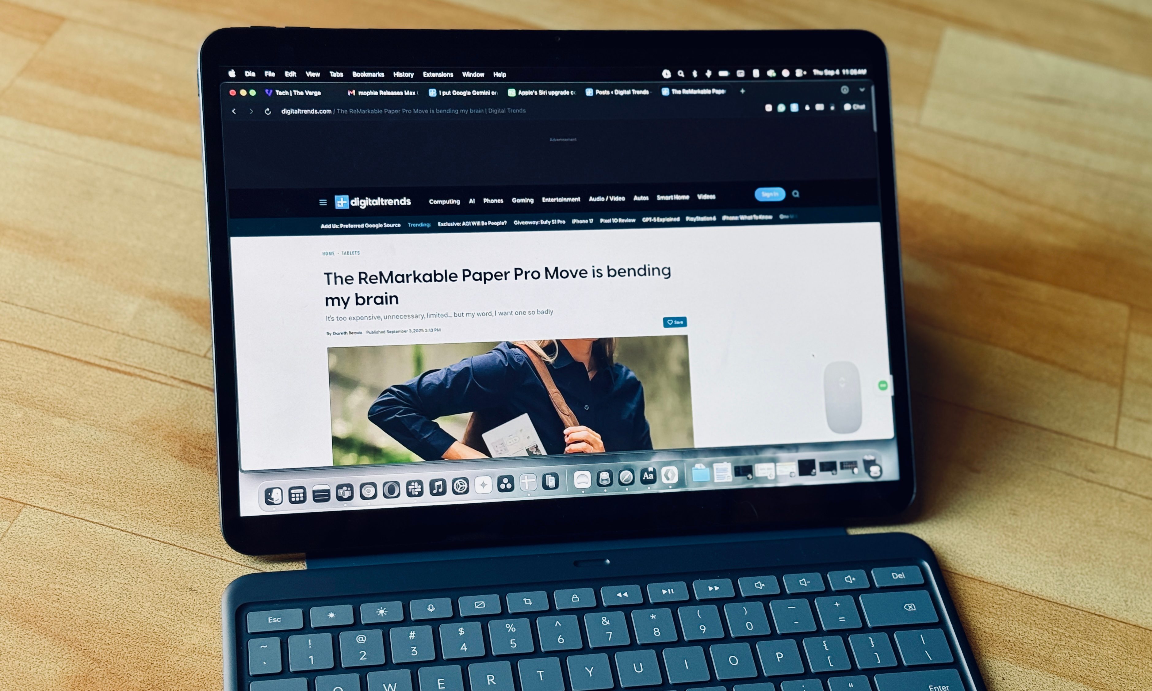 OnePlus Pad 3 running macOS.