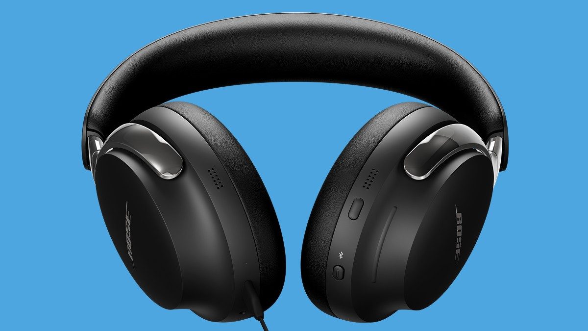 Black Bose QuietComfort Ultra Headphones (2nd Gen) on a blue background