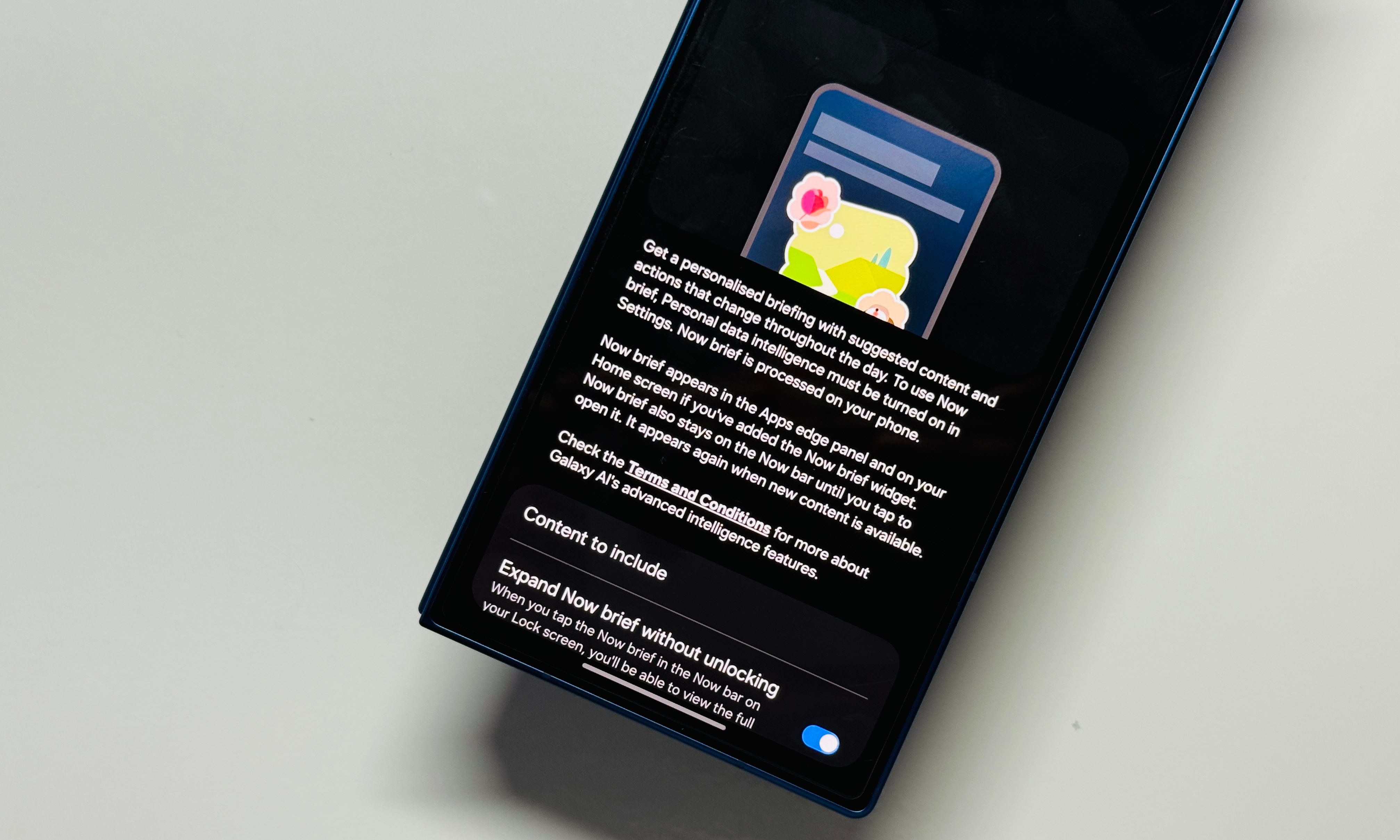 Now Bar settings in Samsung One UI 8 on Galaxy Z Fold 7.