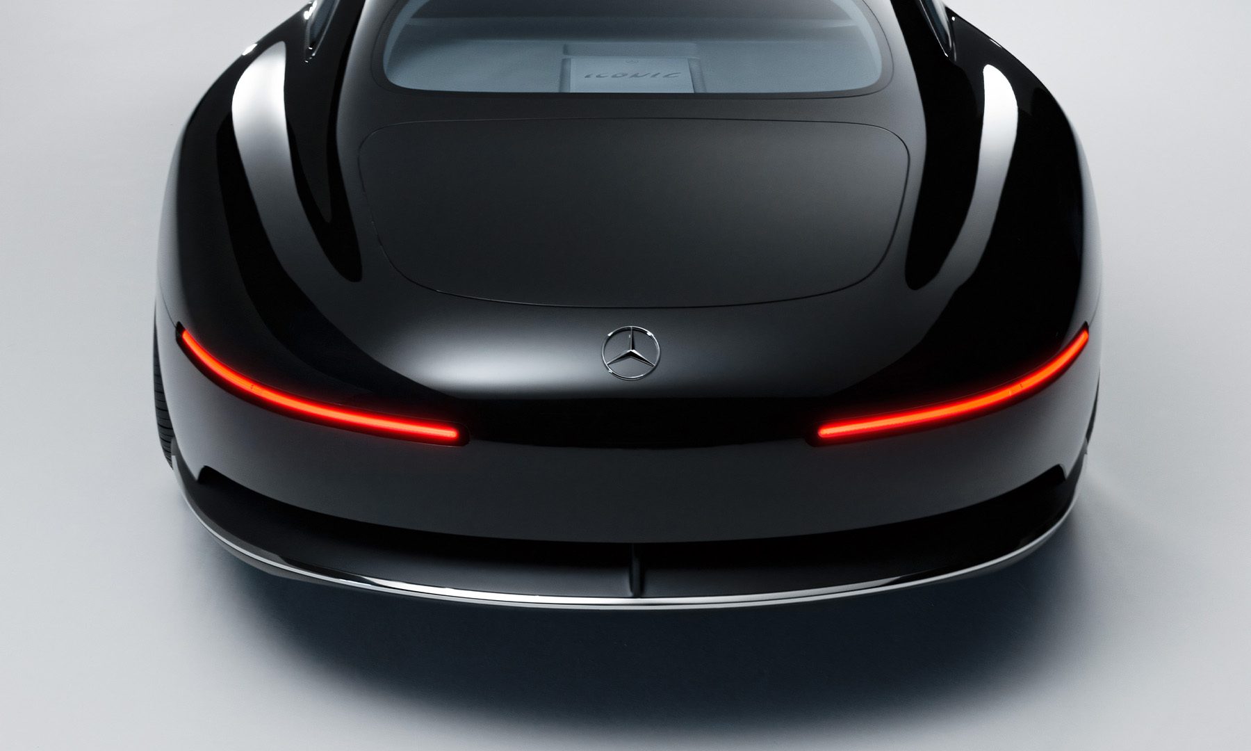 Mercedes-Benz Vision Iconic Rear Side