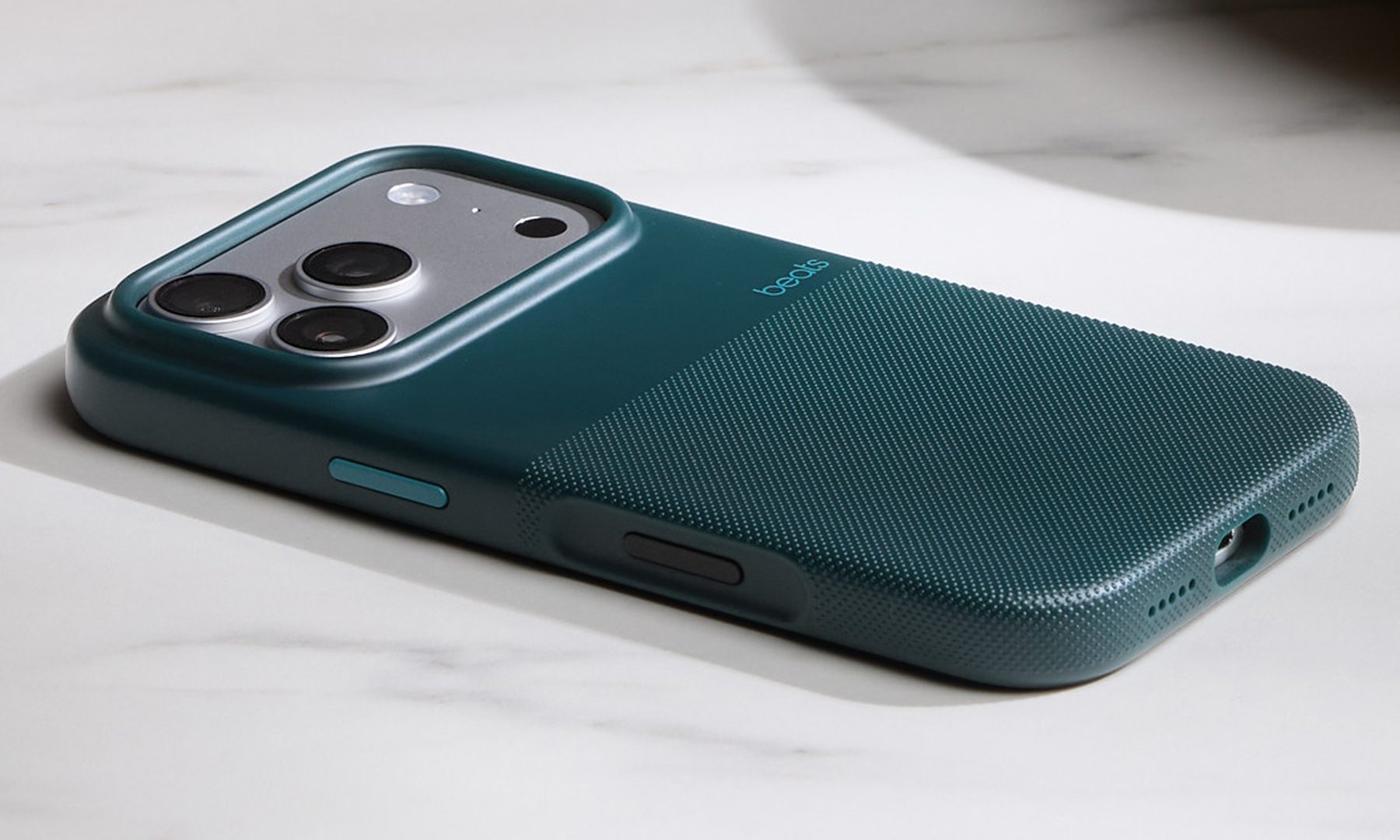 Beats iPhone 17 Pro Rugged Case with MagSafe and Camera Control