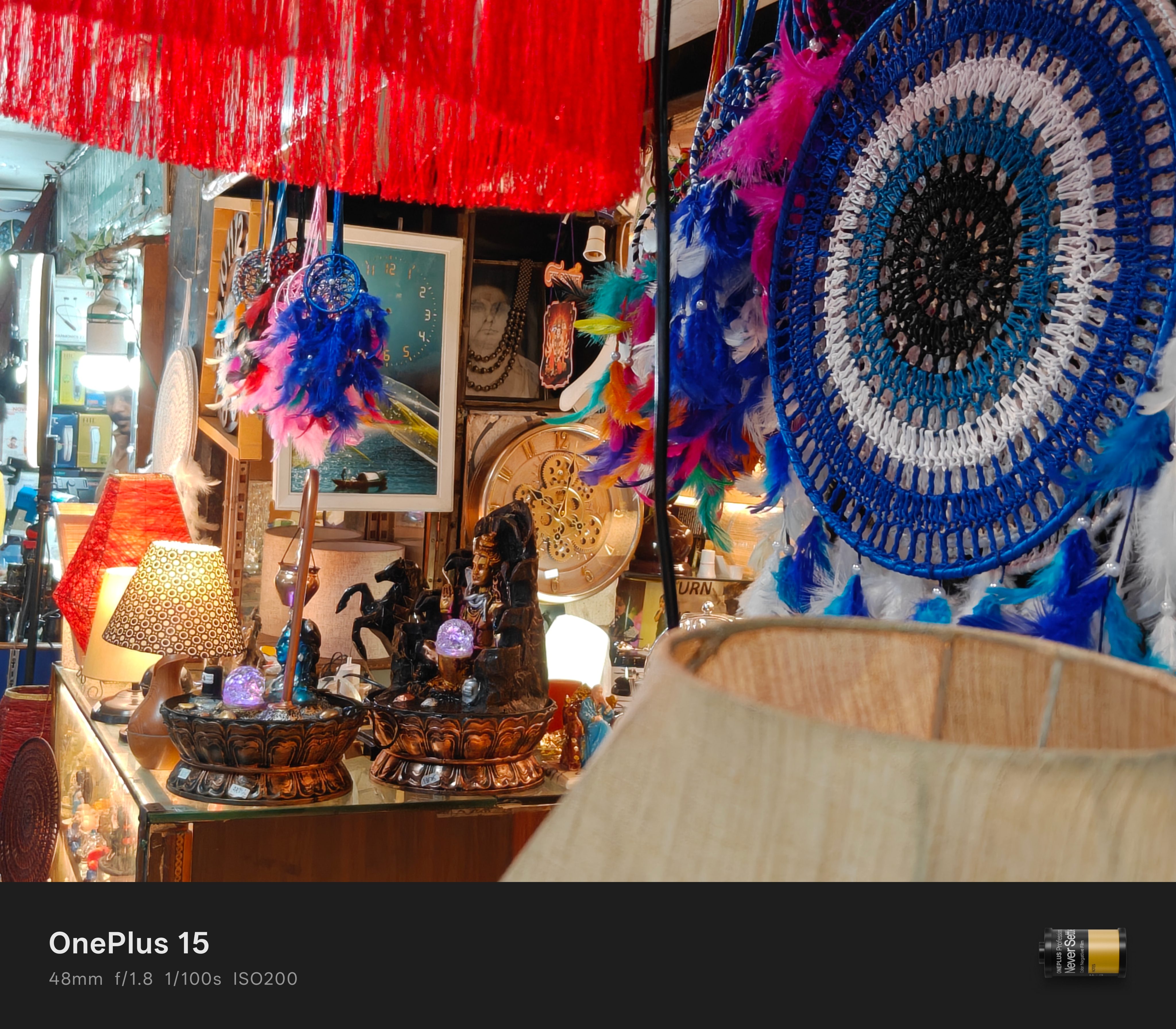 Indoor camera sample from OnePlus at trinket shop.