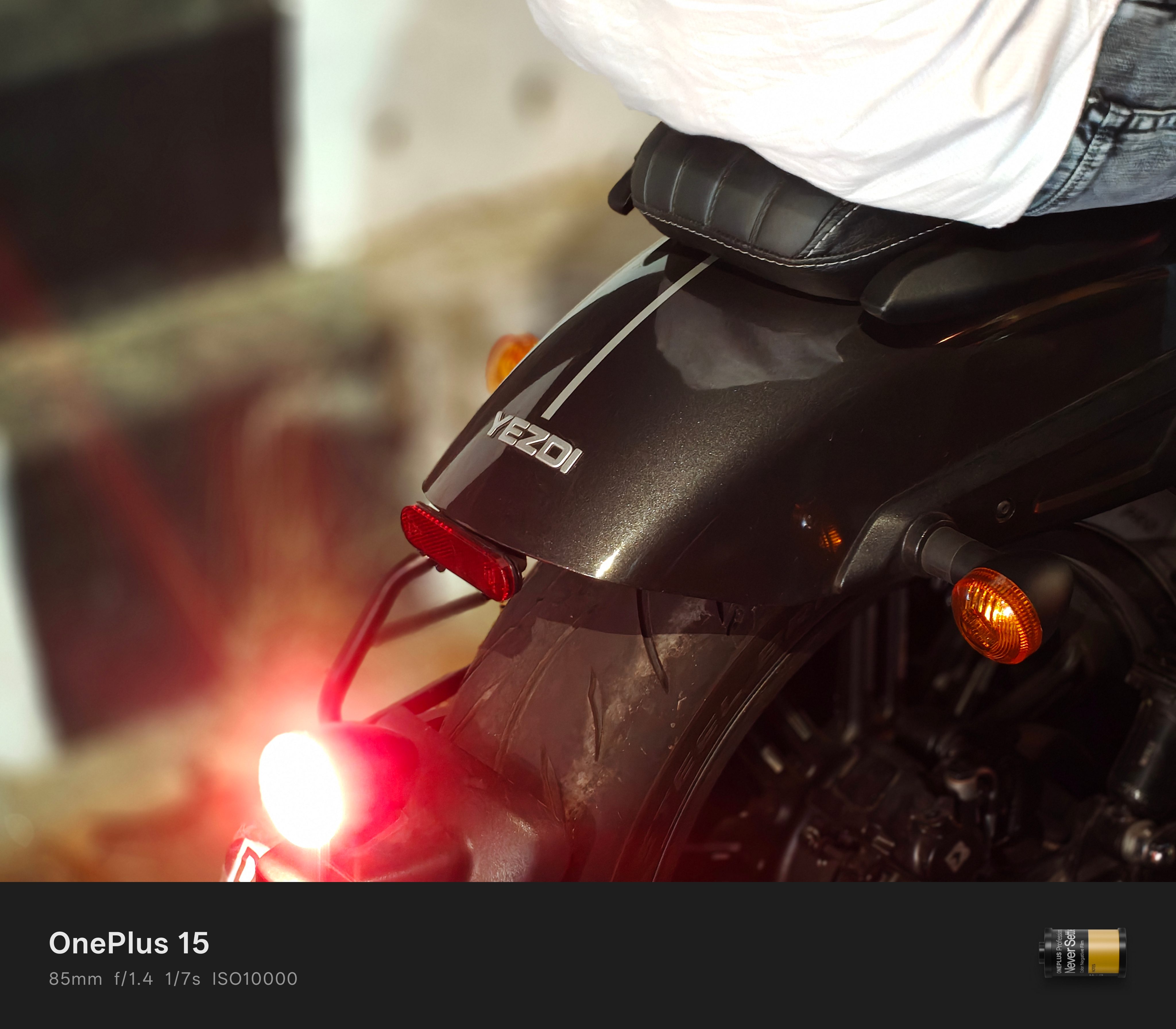 Portrait camera sample from OnePlus at road.