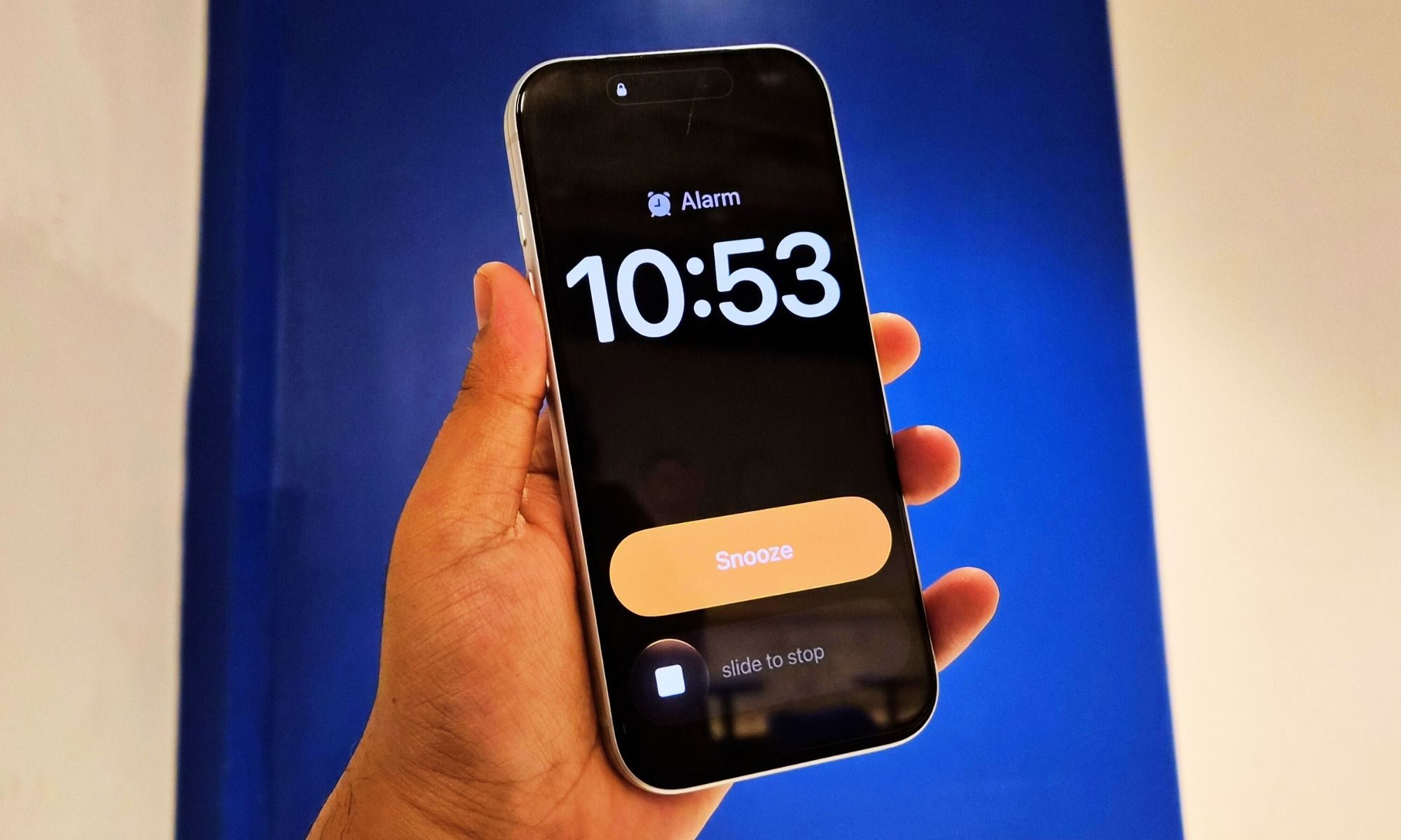 Alarm on lock screen after iOS 26.1 update.