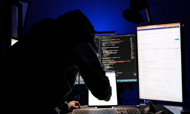 landfall-spyware-hacker