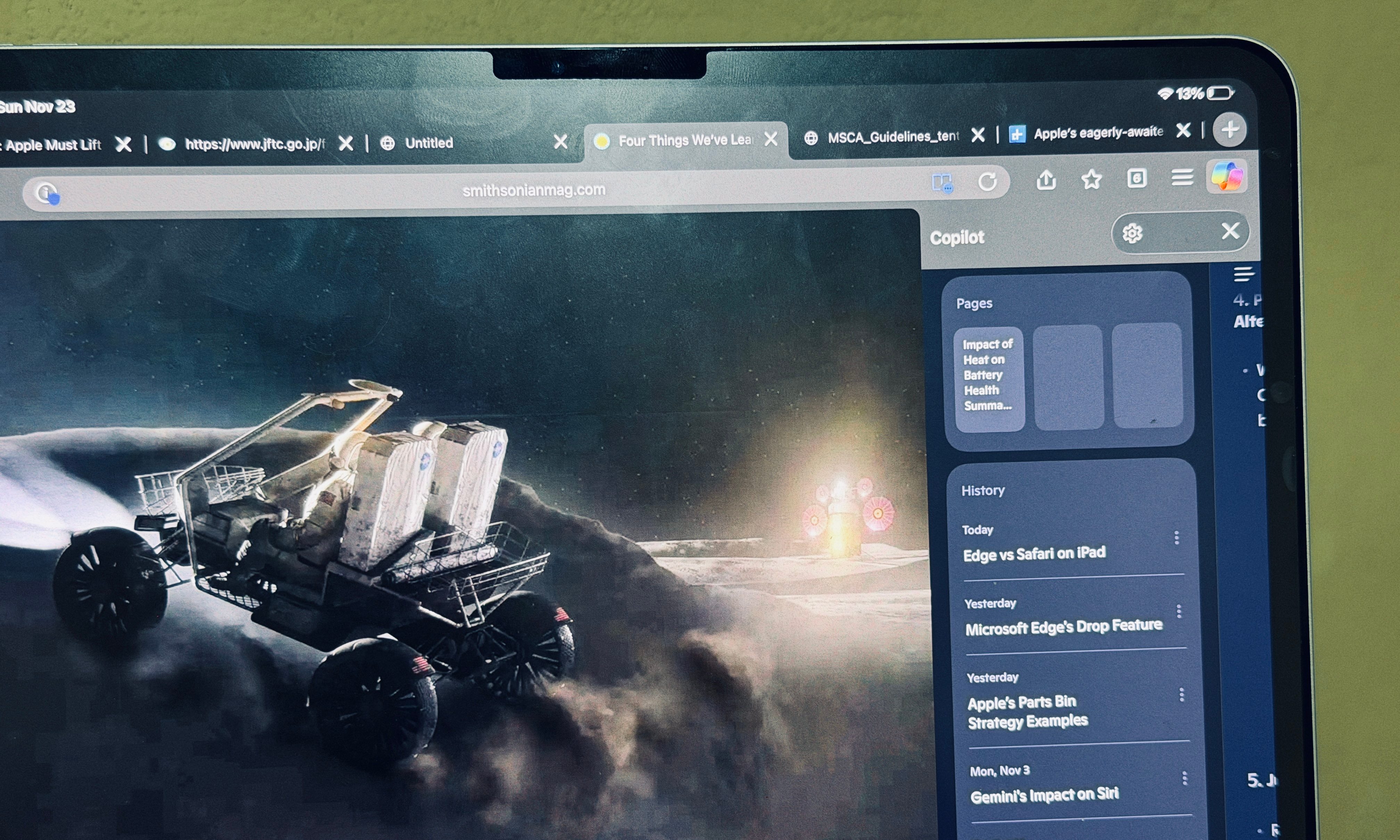 Opening side panel in Edge on iPad.