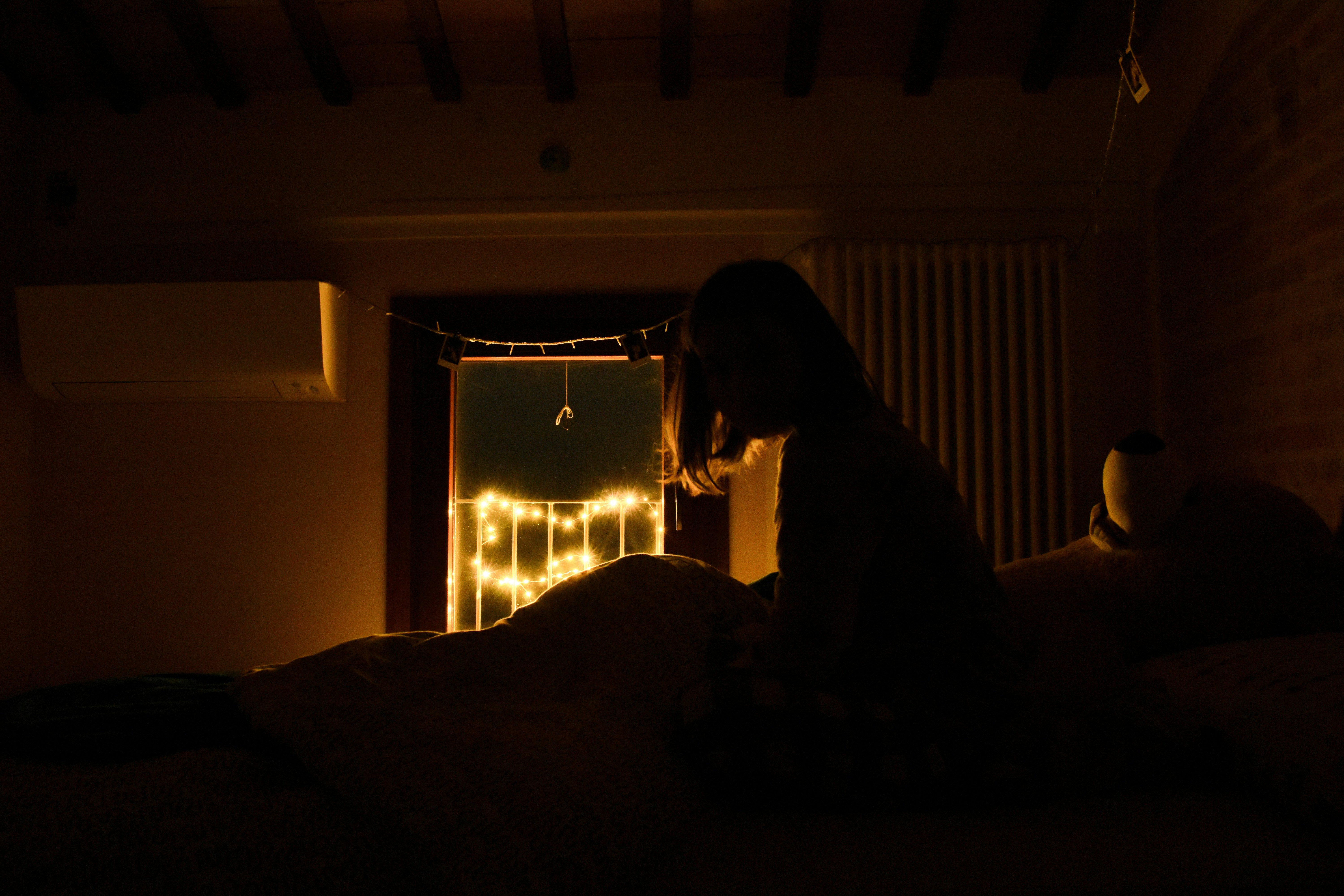 sleeping-in-light-linked-to-heart-disease-risk