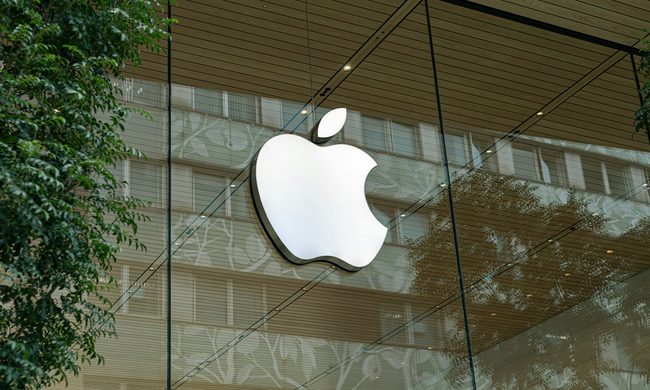 Apple logo glass building