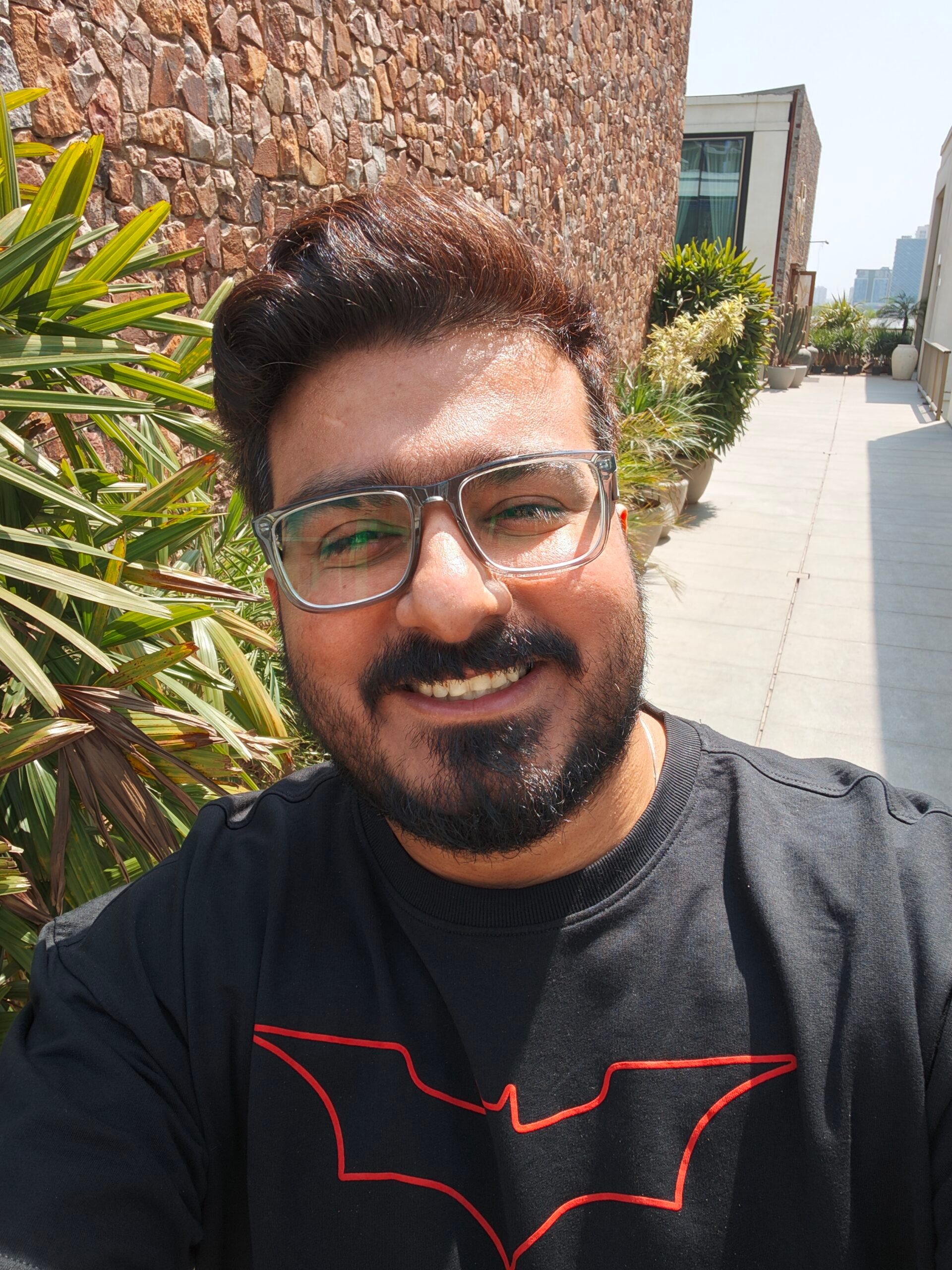 Selfie (2) - Xiaomi 17 Ultra Camera Review