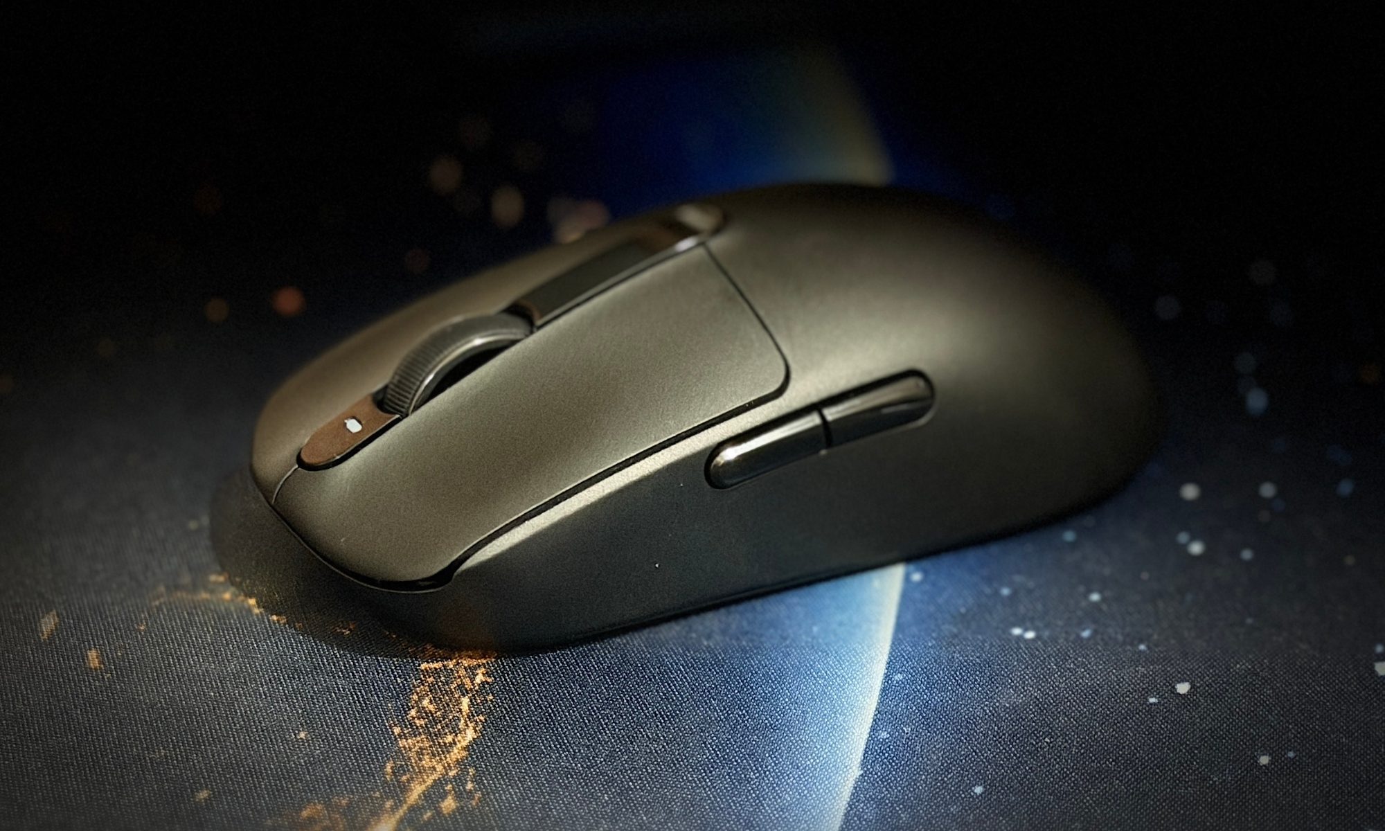 Akko Dash V9 Ultra mouse.