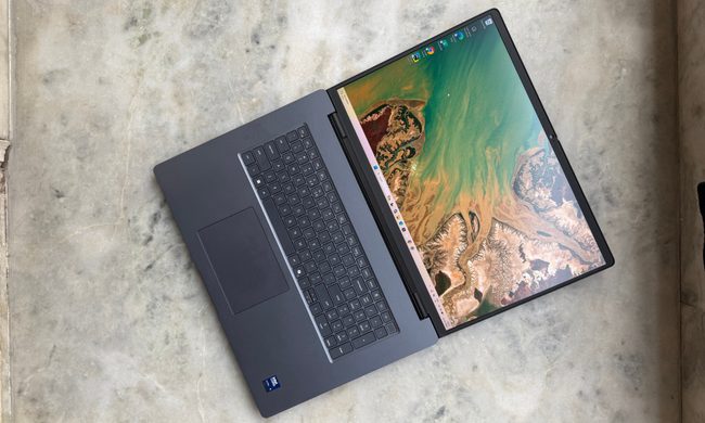Dell Pro Max 18 Plus laptop.