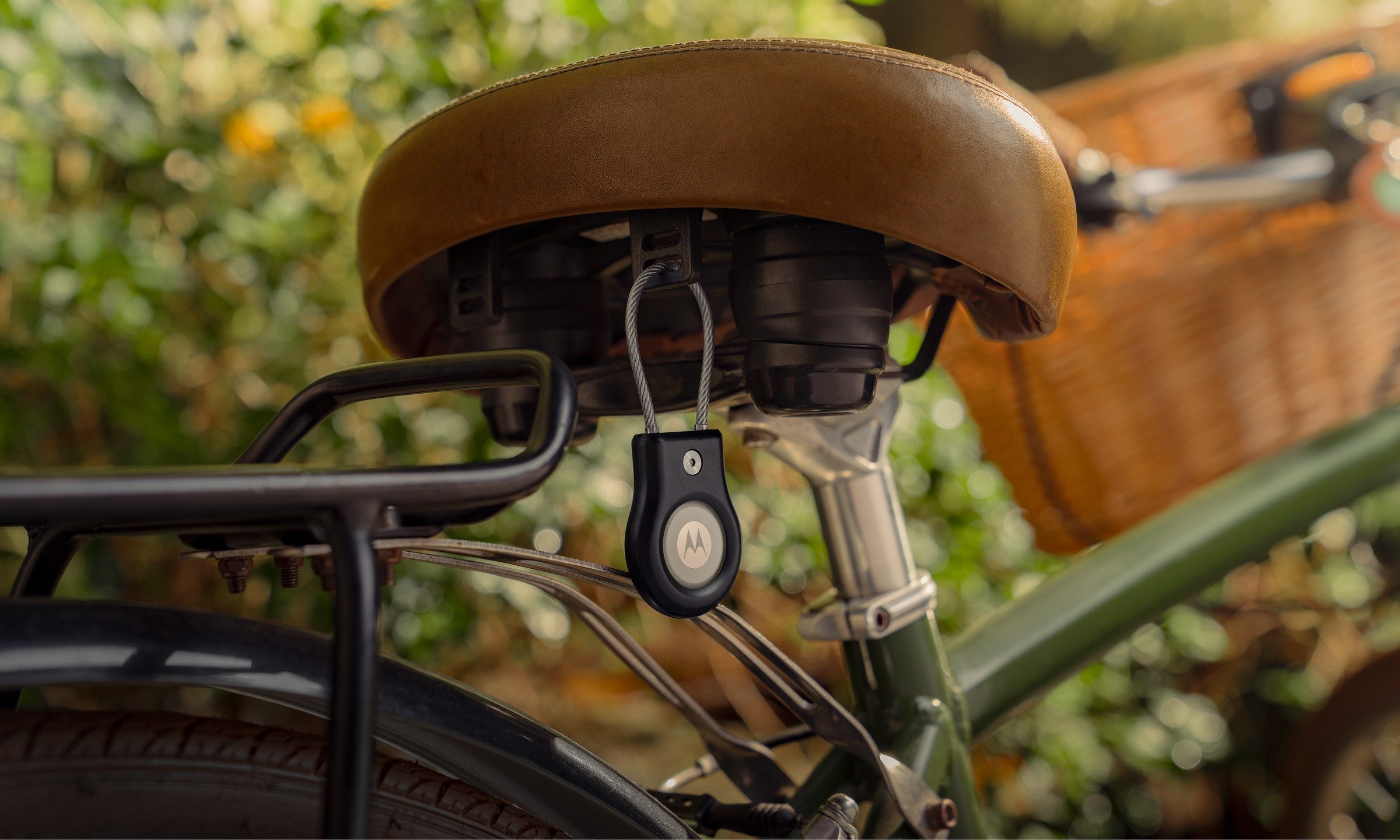 Moto Tag 2 placed under a bicycle seat