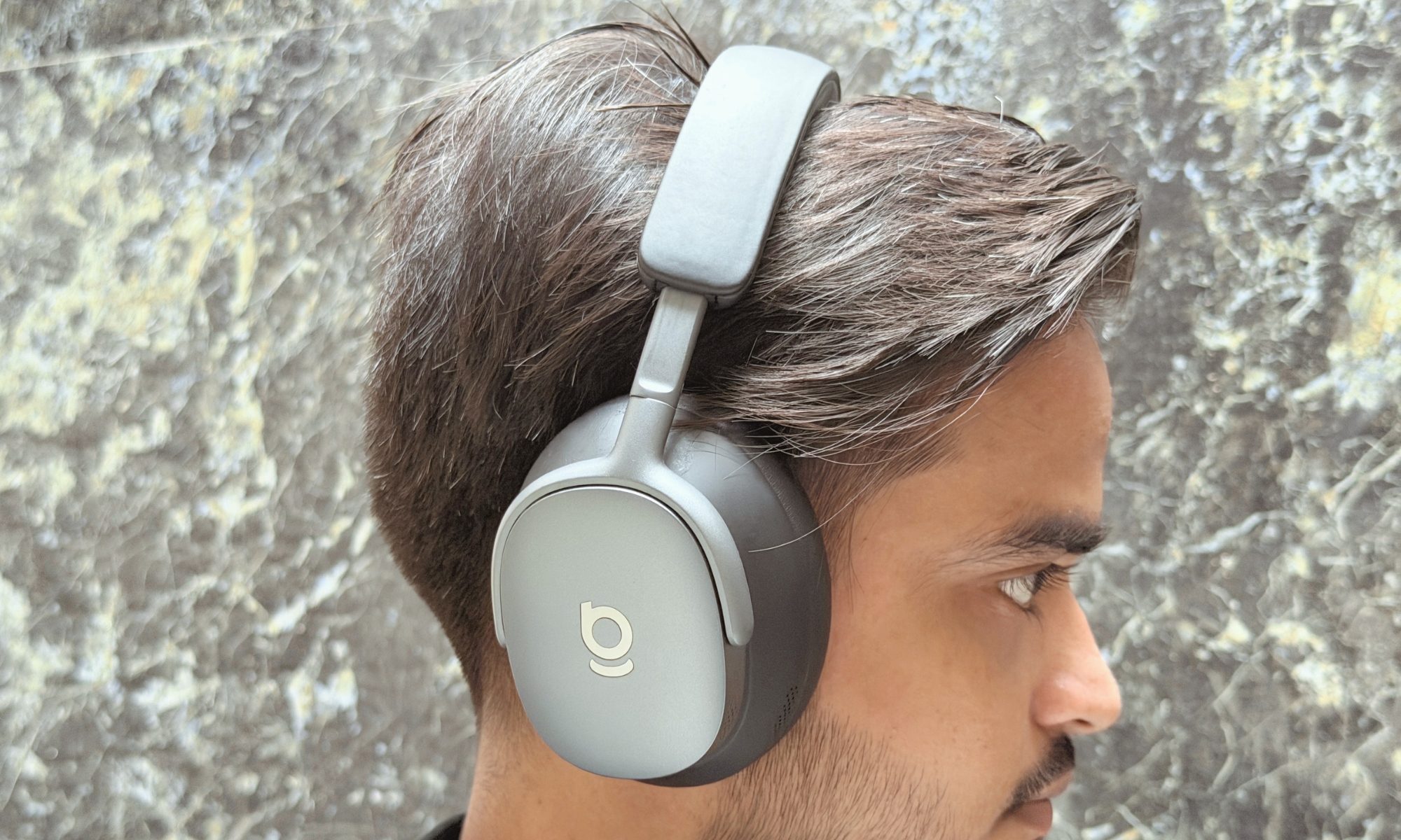 Baseus Inspire XH1 review: These Bose-tuned headphones defied my