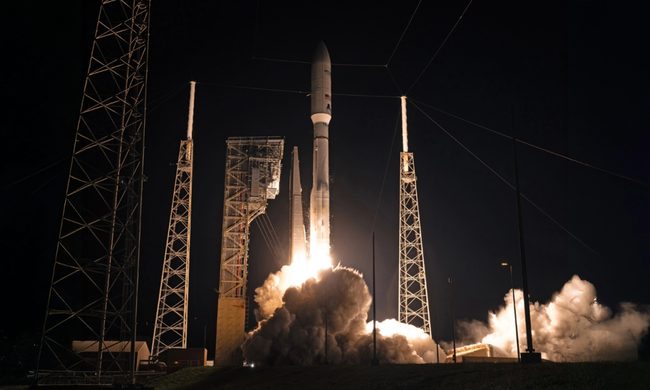 Atlas V launches 29 Amazon Leo satellites from Cape Canaveral, Florida