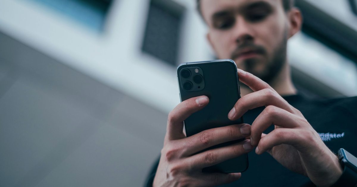 Scammers are now cloning trusted news websites to steal your money Scammers are now cloning trusted news websites to steal your money