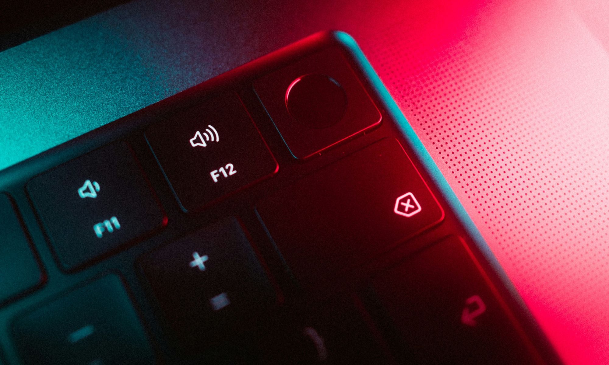 This new Mac malware won’t let you use your computer until you surrender your password