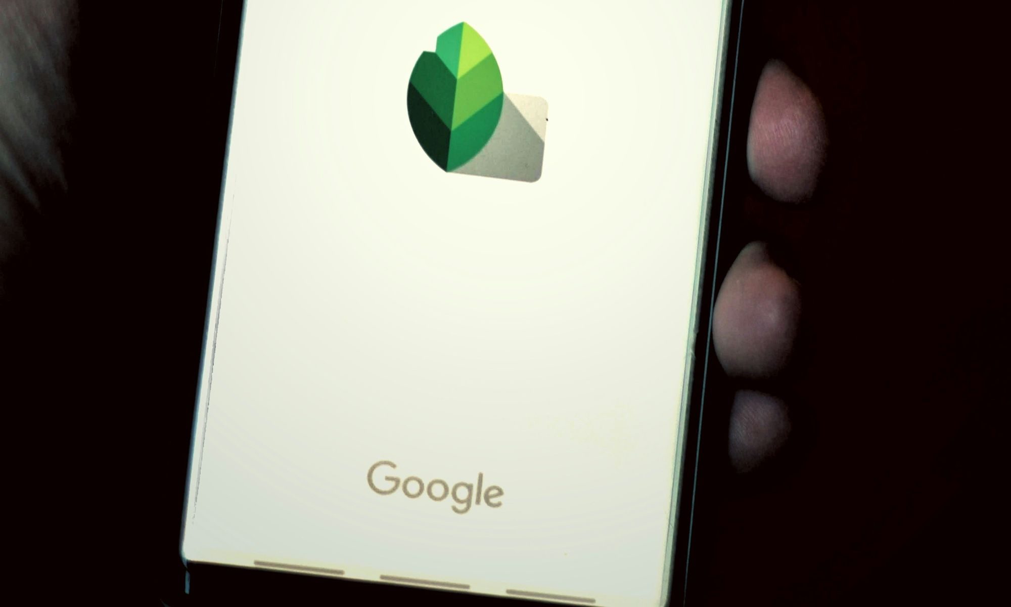 digitaltrends.com - Moinak Pal - Snapseed Camera now lets Android users save original photos and add geotags