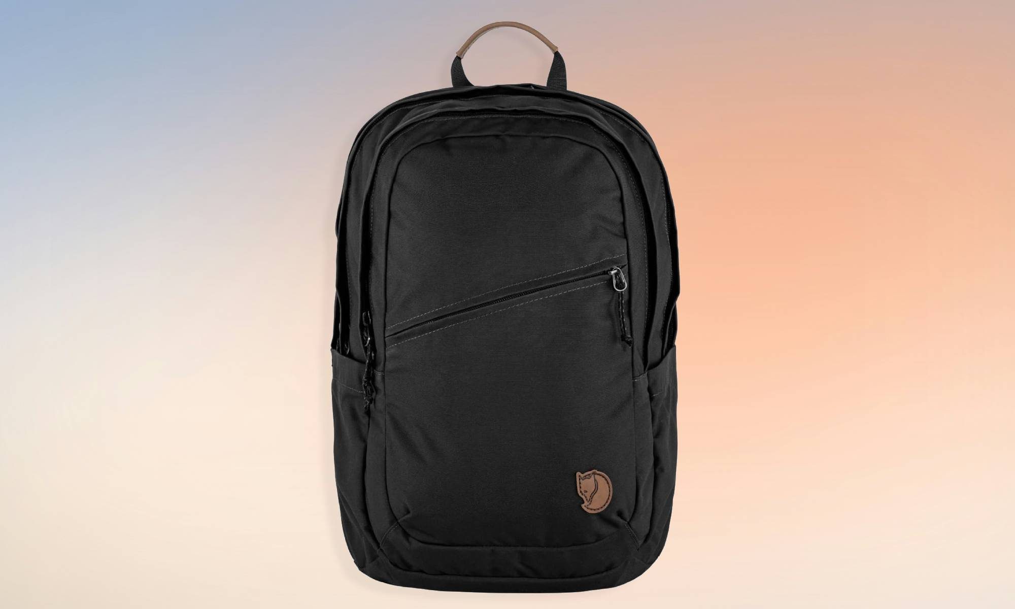 Fjallraven Raven 28 on gradient background